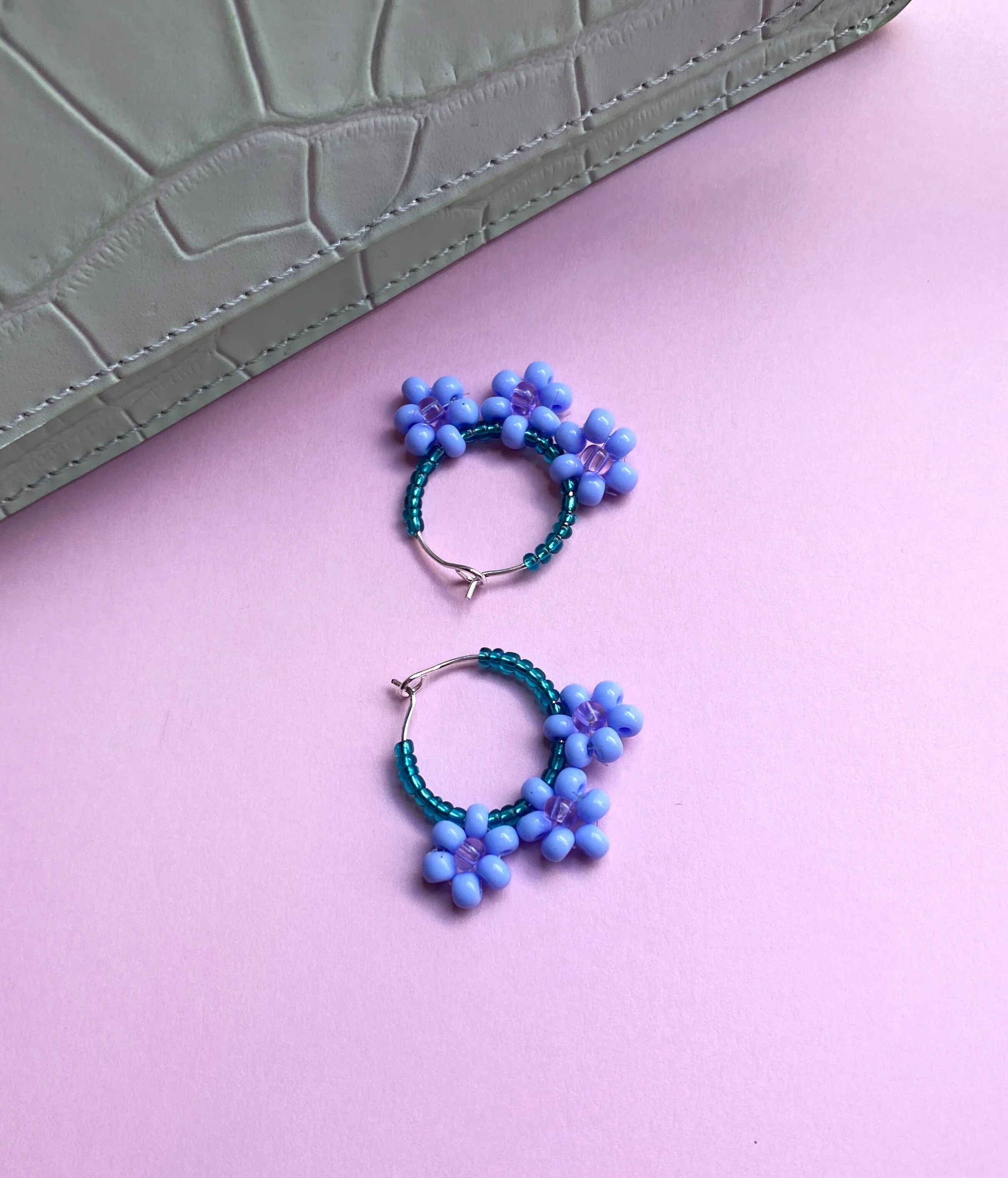 CC1406B1-D6AE-4FAB-9FE1-1C3BF437E500