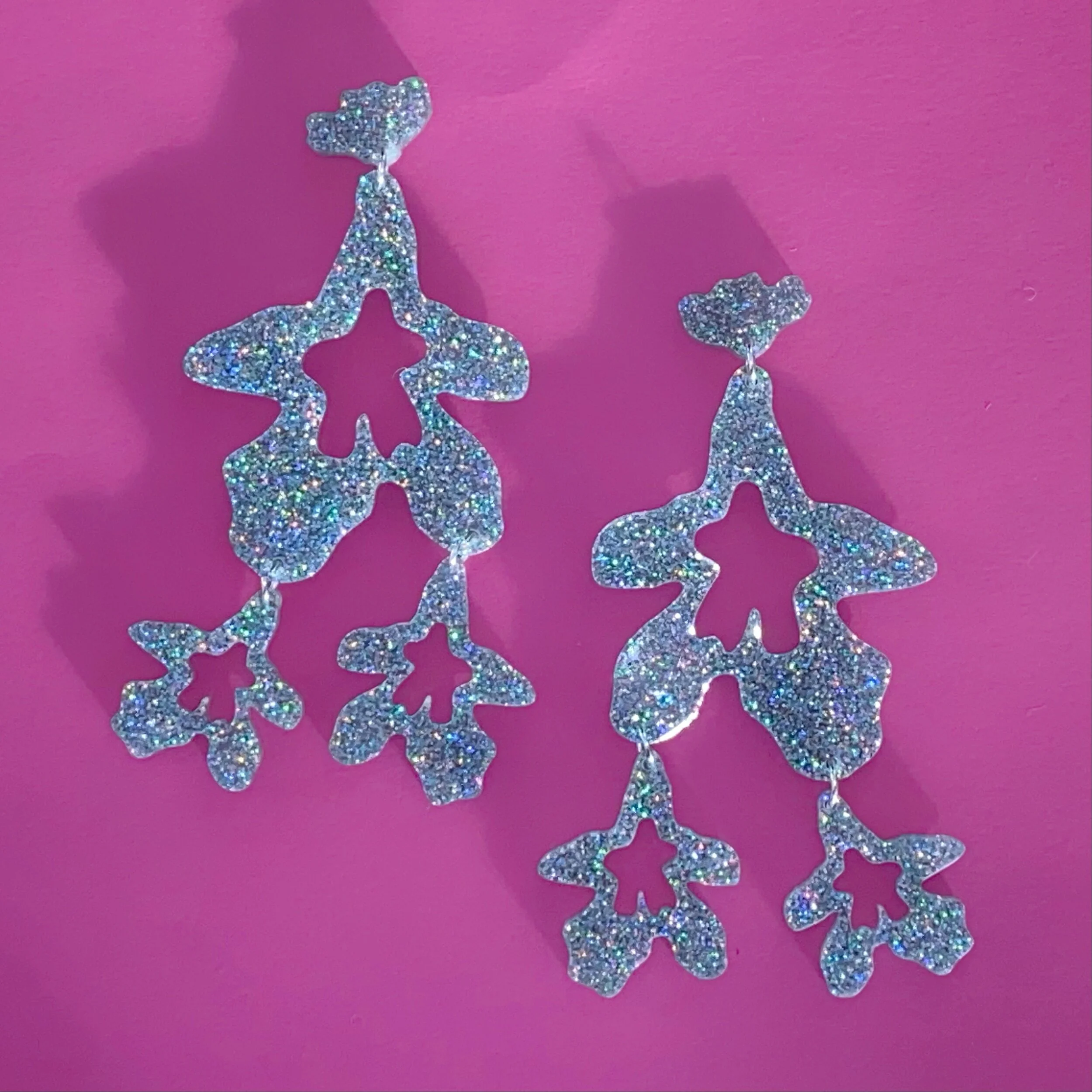 FF948856-7F7E-4395-BC2A-3F789E22FEDA