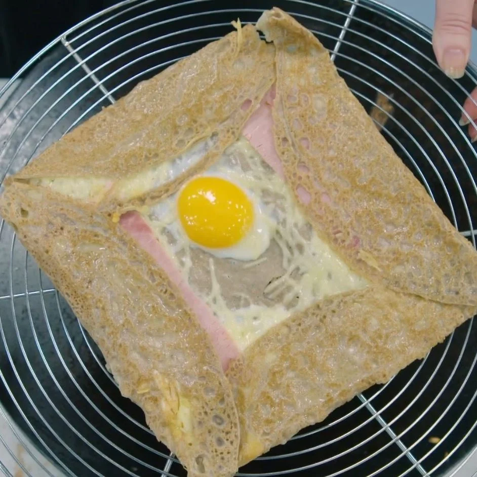 This Is Not a Crepe - Great Big Story