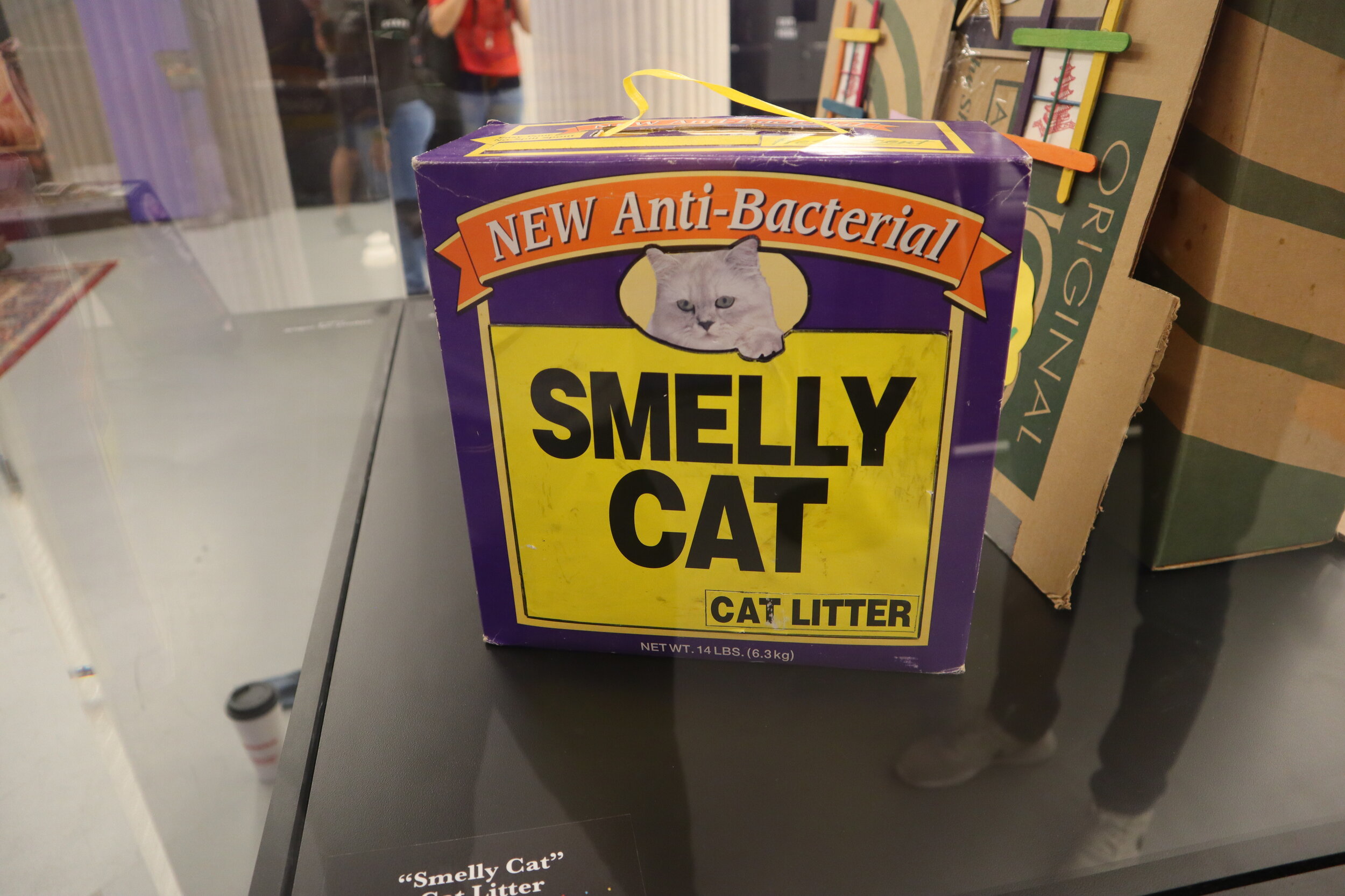 friends-smelly-cat-liter