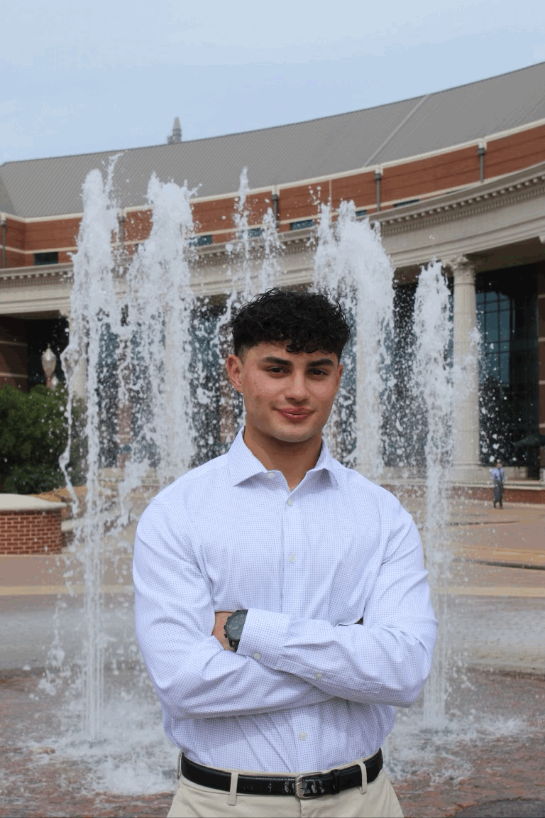 Social Chair - Vicente Venagas