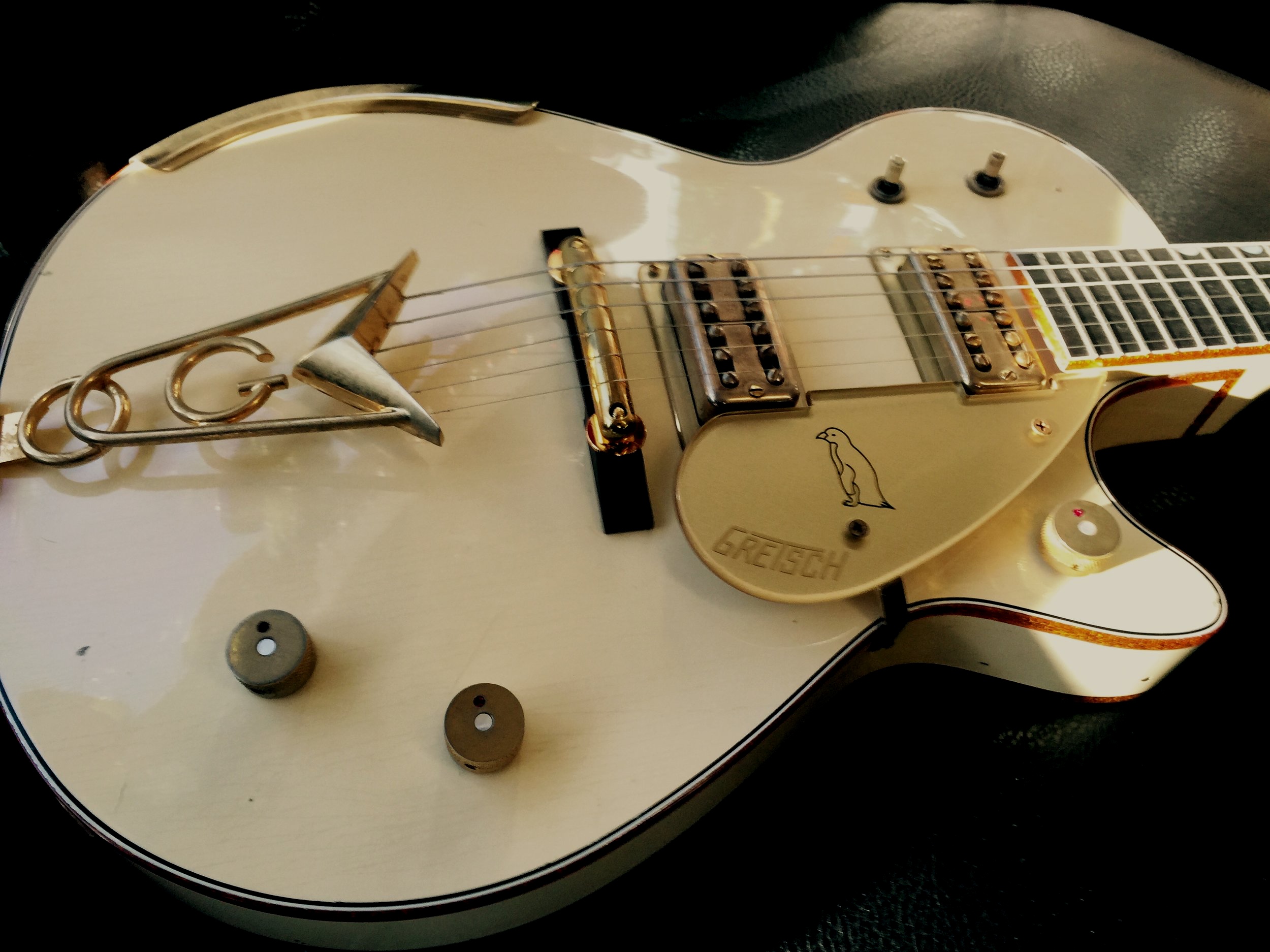white-gretsch-rock.jpg