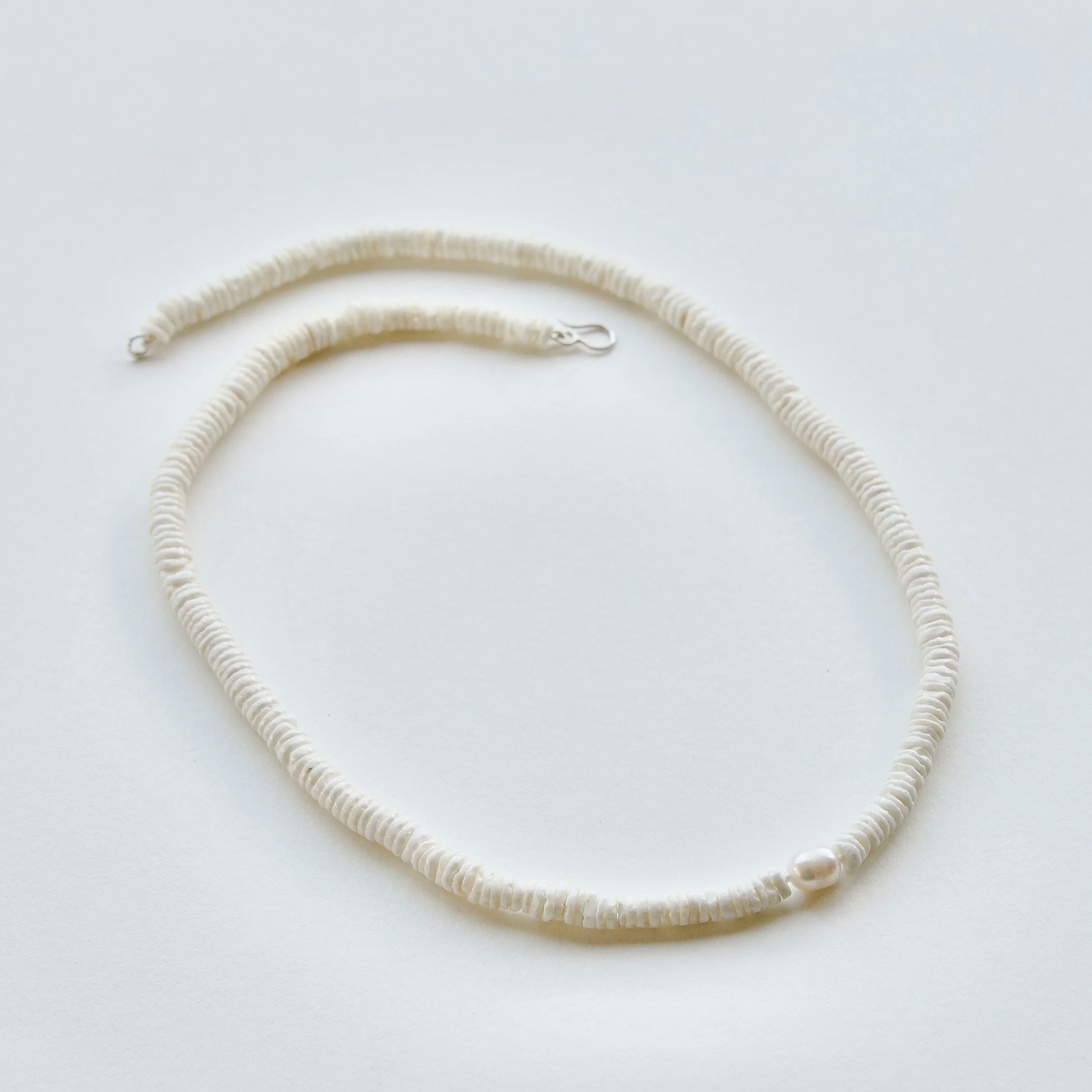 Lisa+Webb_White+Heishi+Shell+and+Freshwater+Pearl+Necklace_Portrait.jpg