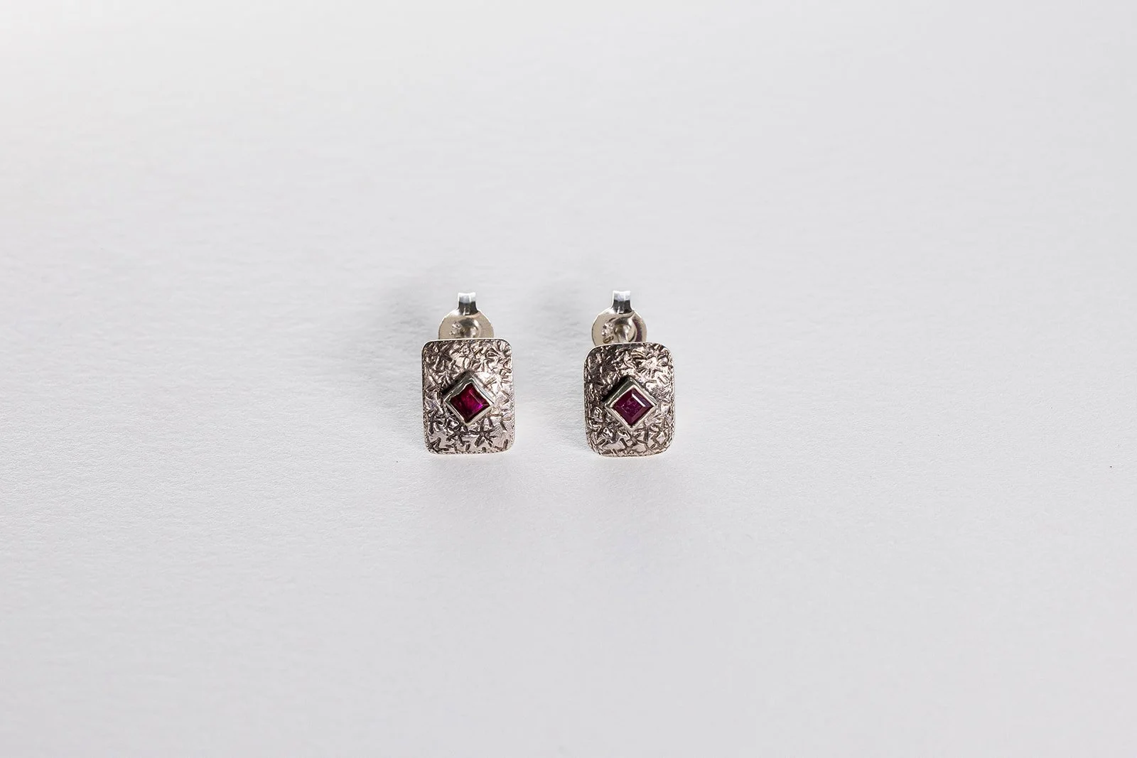 Lisa Webb Studio Jewellery Photos by KateLittle _MGL5357.jpg