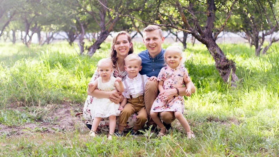 2017 Atwell Family-34-ZF-1569-55266-1-001-033.jpg