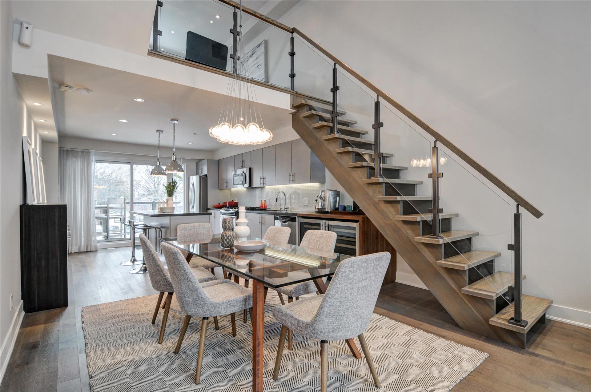DiningRoom-1.jpg