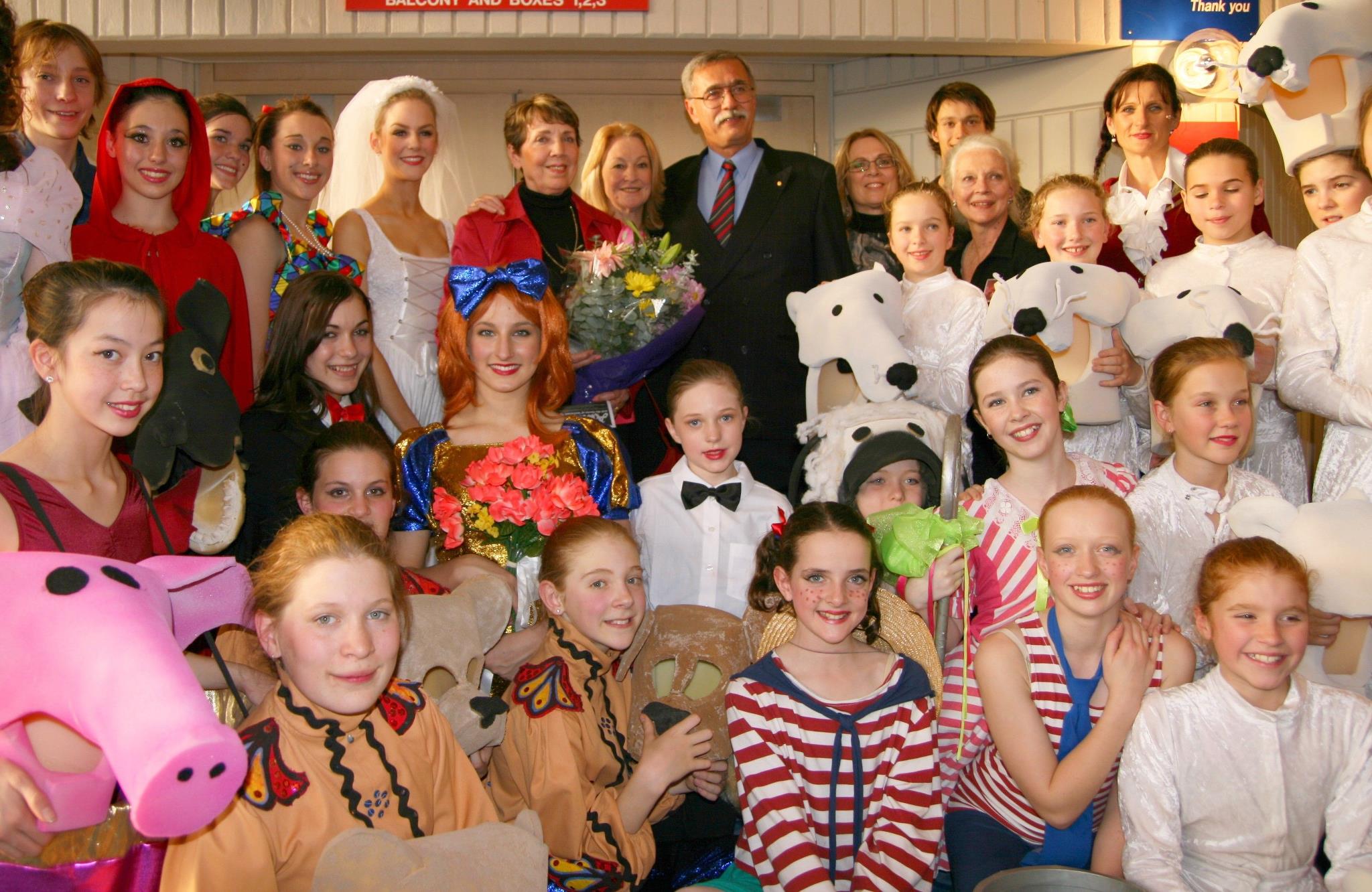 2010 Cinderella Cast