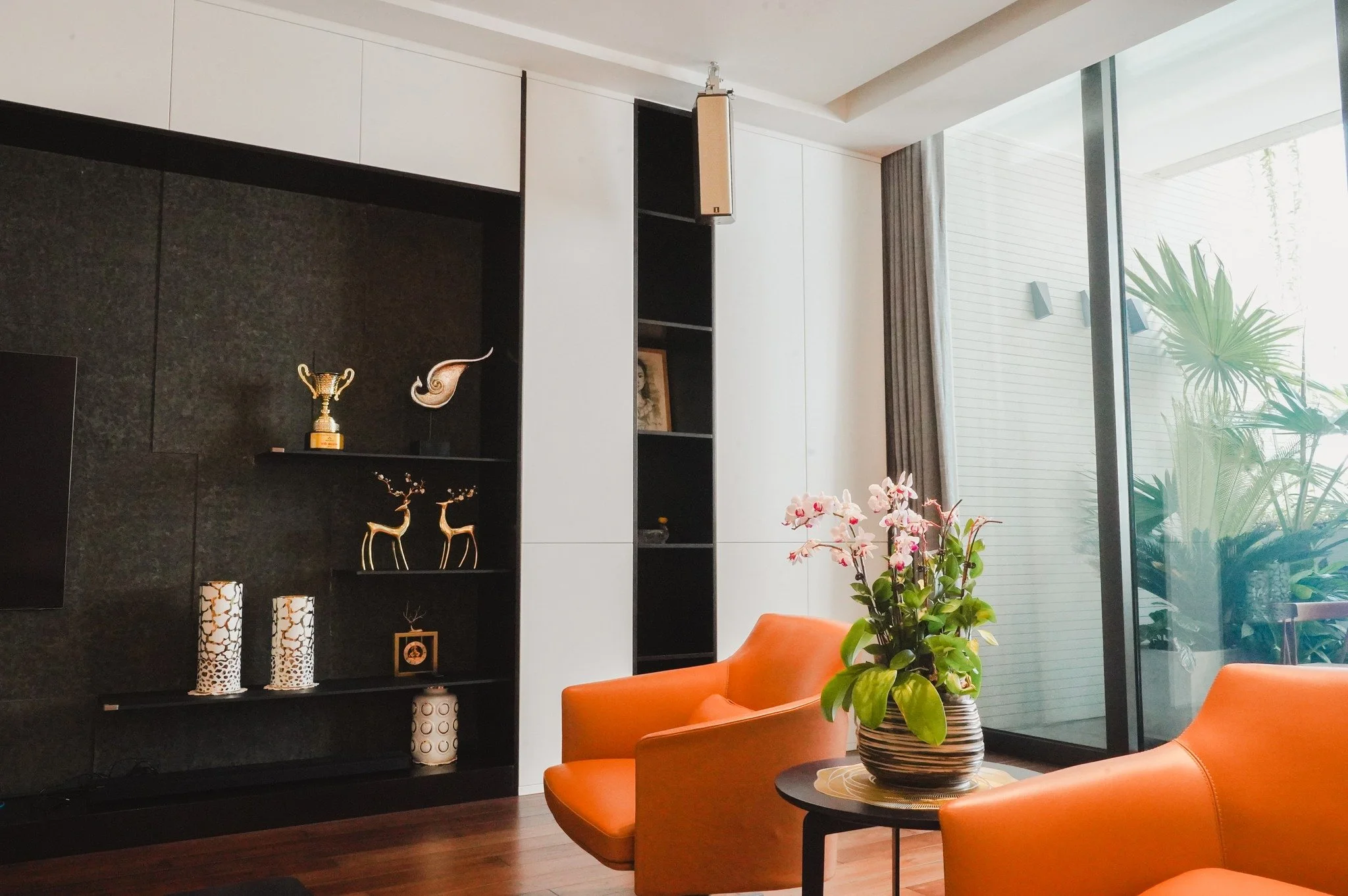 Private Residence Asks for Custom 1 SOUND Entertainment System