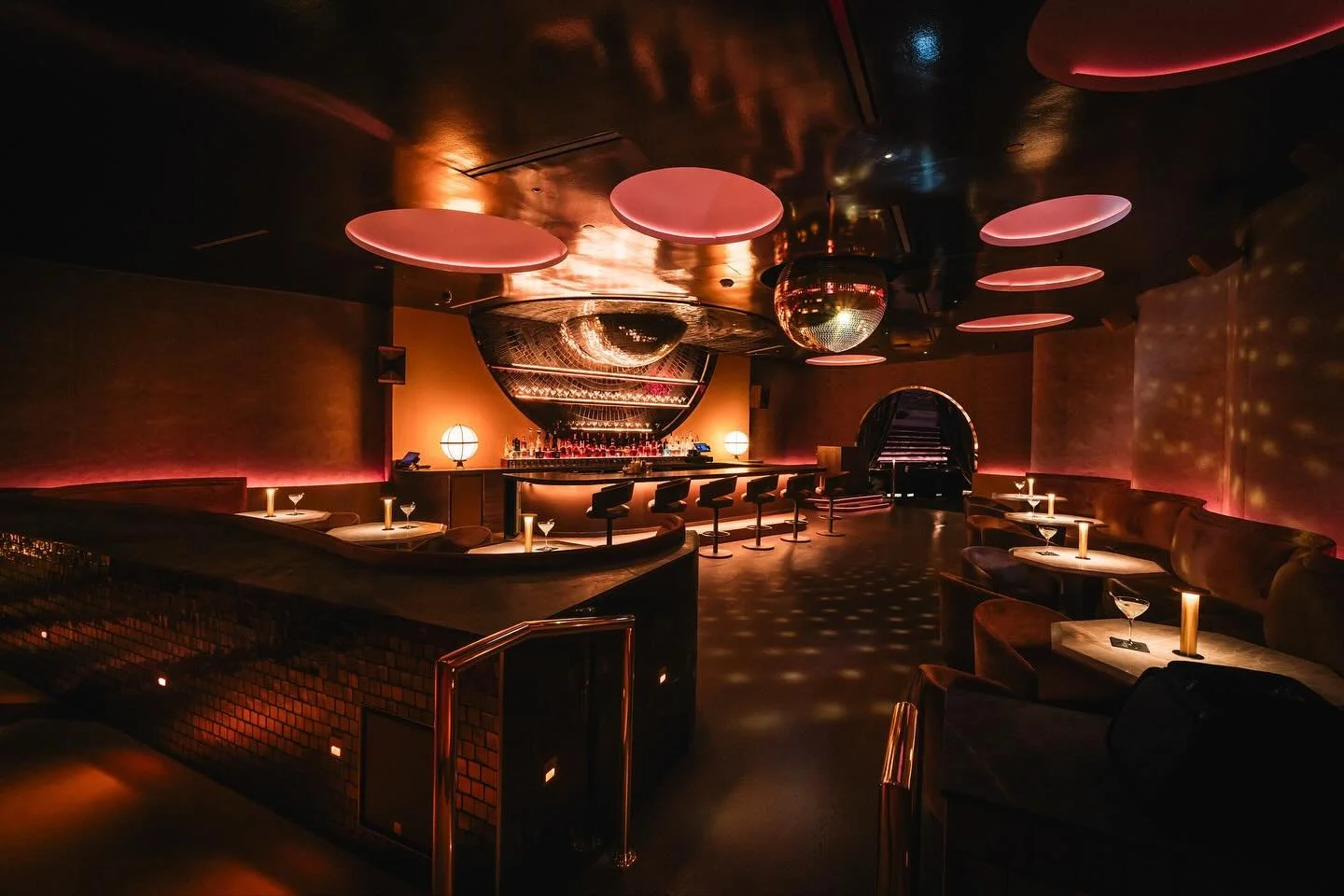 Featured in a 2-page editorial in the Sept/Oct issue of Mondo-DR Magazine, EVELYN showcases the impact of 1 SOUND solutions, delivering high-fidelity audio that makes every guest experience unforgettable.

 &ldquo;From the very first meeting, it was 
