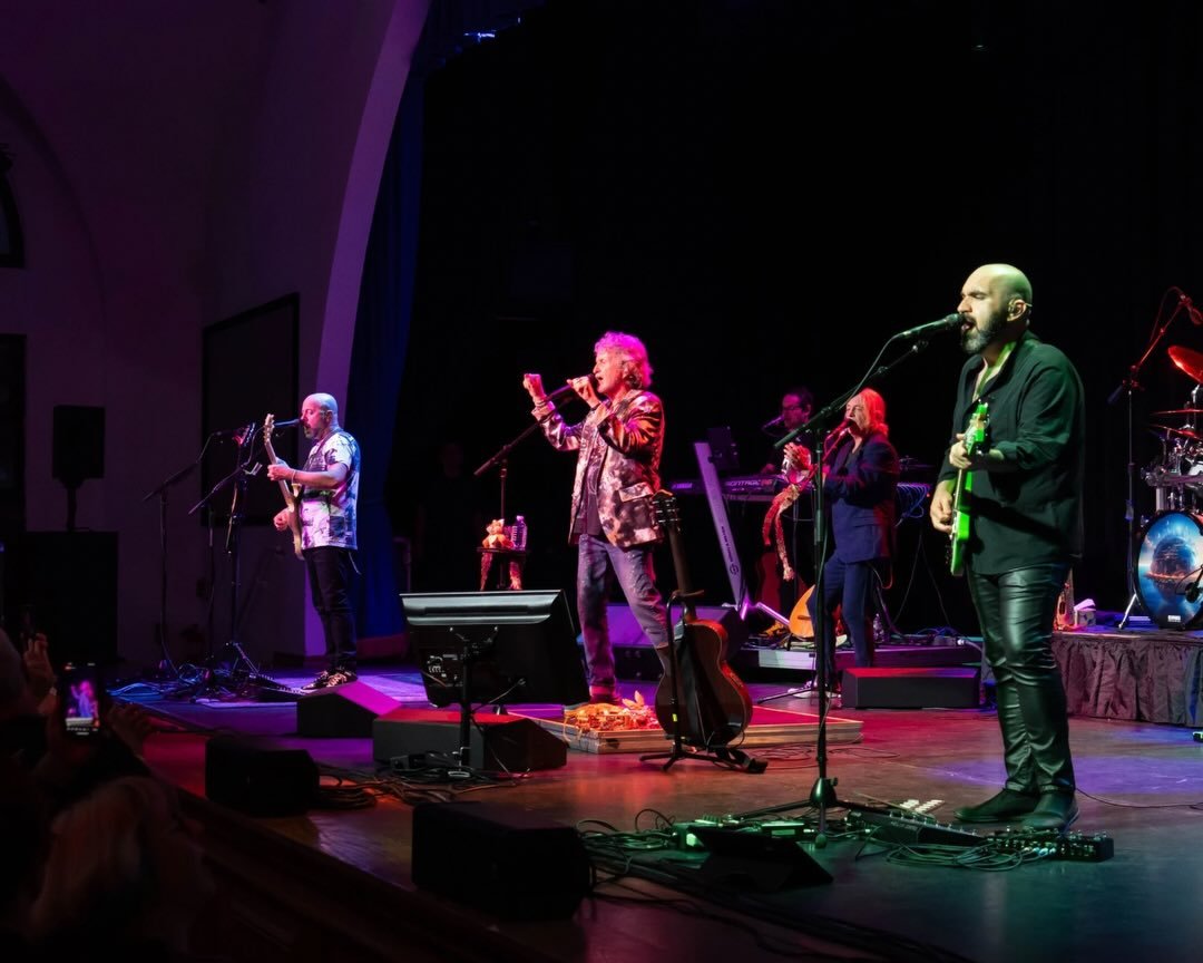 We&rsquo;re honored to have 1 SOUND featured in this Front of House road test with Jon Anderson and The Band Geeks.

After integrating the CM38 cardioid monitors and Contour side fill system into the tour, monitor engineer Drew Gantert described the 