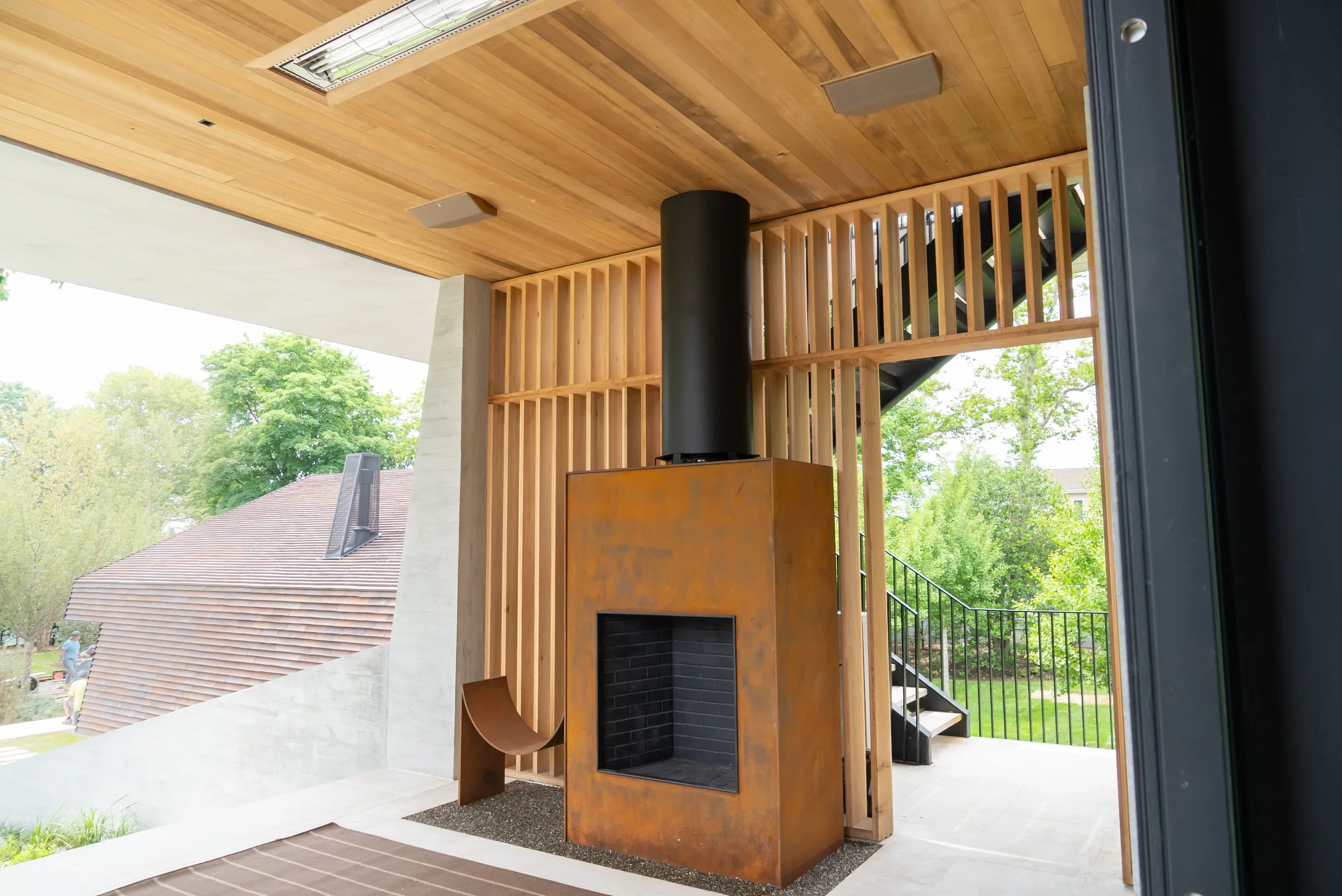Private Residence Amps Up with Bespoke indoor/outdoor Audio System