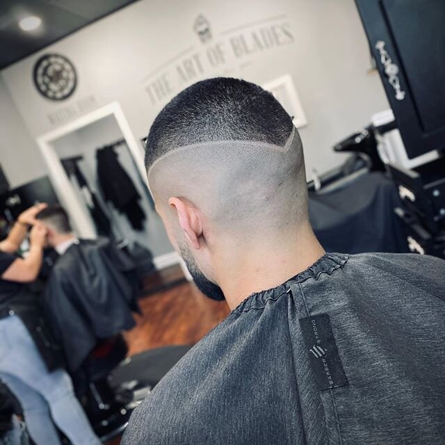 Be unique in your own way and start the week just right.👏🏼💈✂️