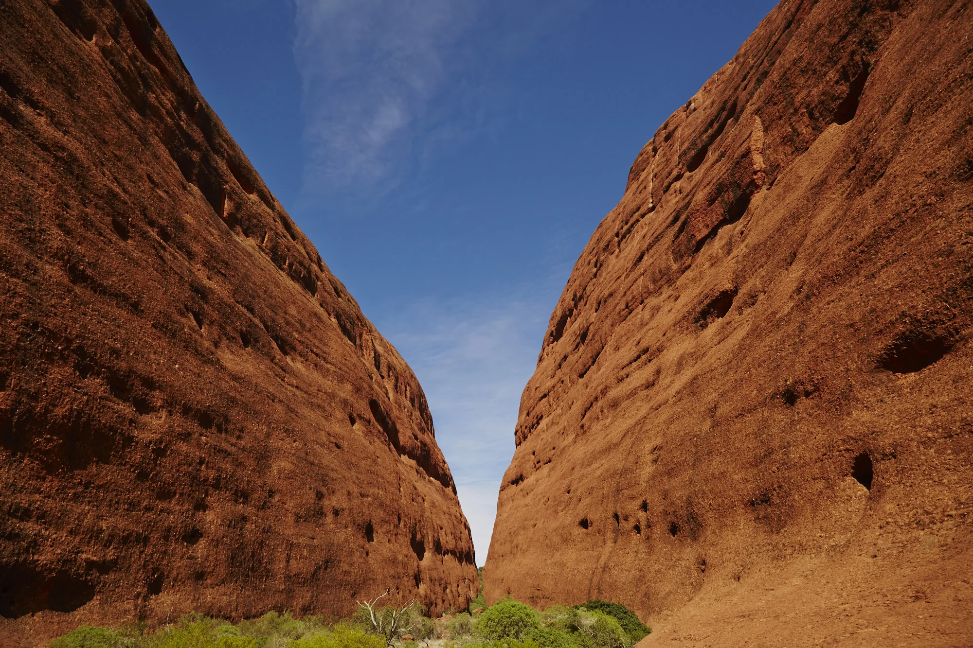 urulu_04_kata tjuta_1193.jpg
