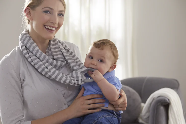 Boppy Teething Scarf campaign photography