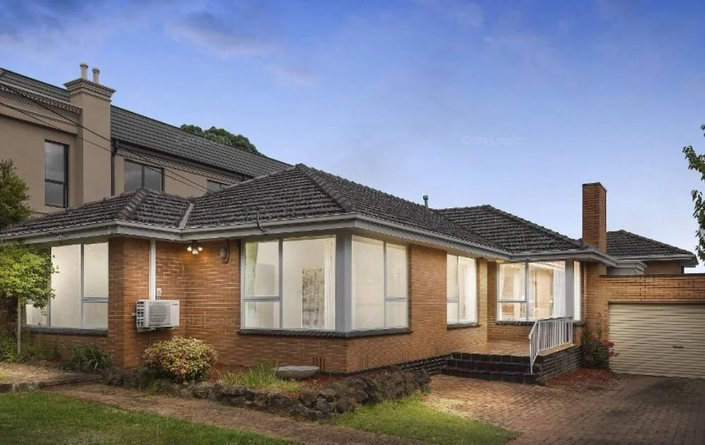 SOLD: 15 Burramine Road, Glen Waverley