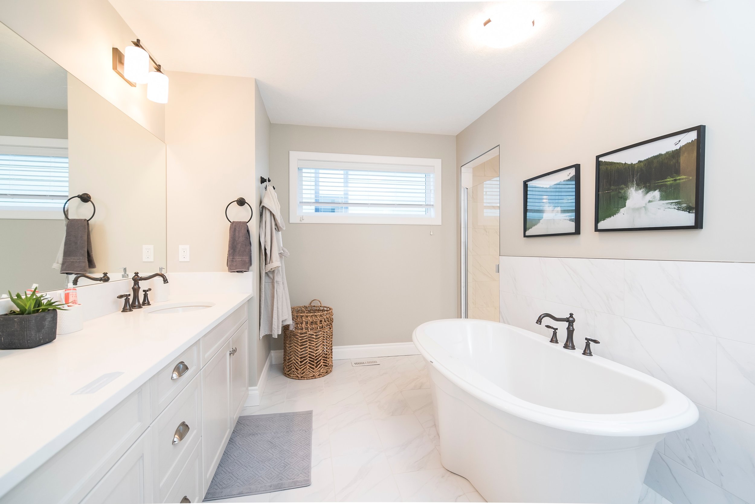 Bathroom &amp; Laundry