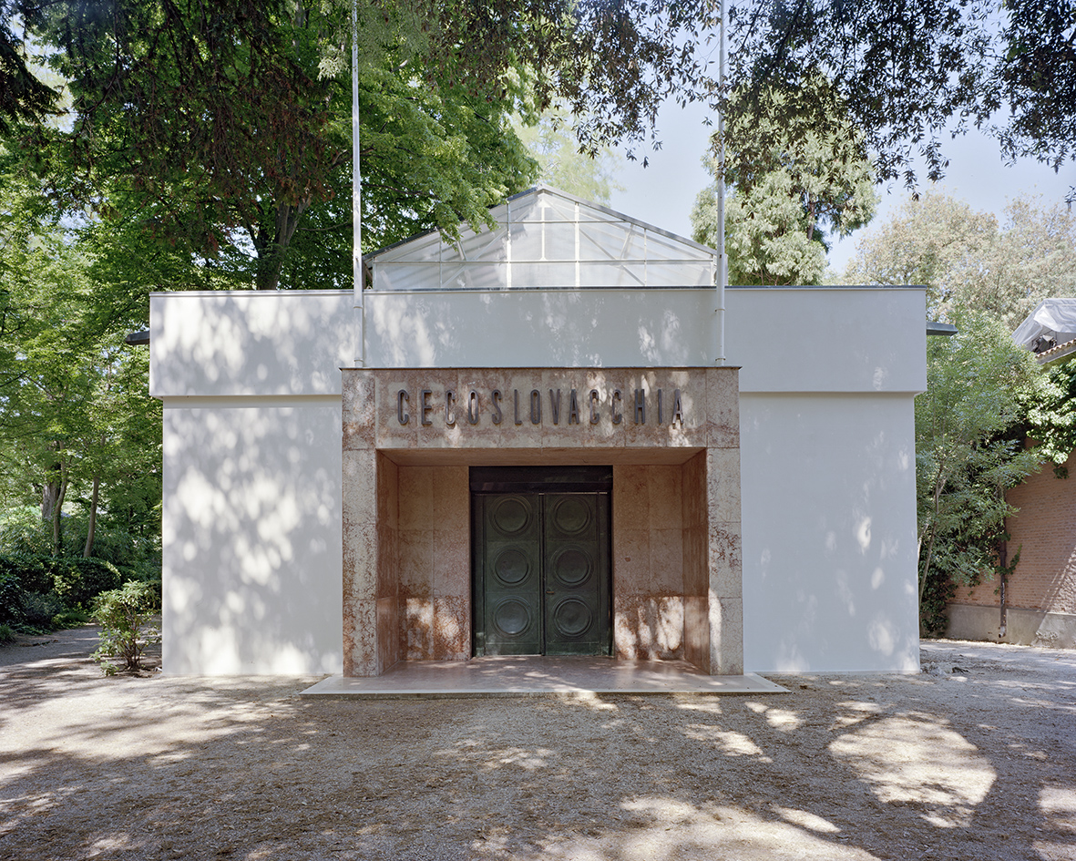 14_ČESKÝ PAVILON V BENÁTKÁCH_ROMAN_FRANC_JPG_WEB-menší velikost.jpg