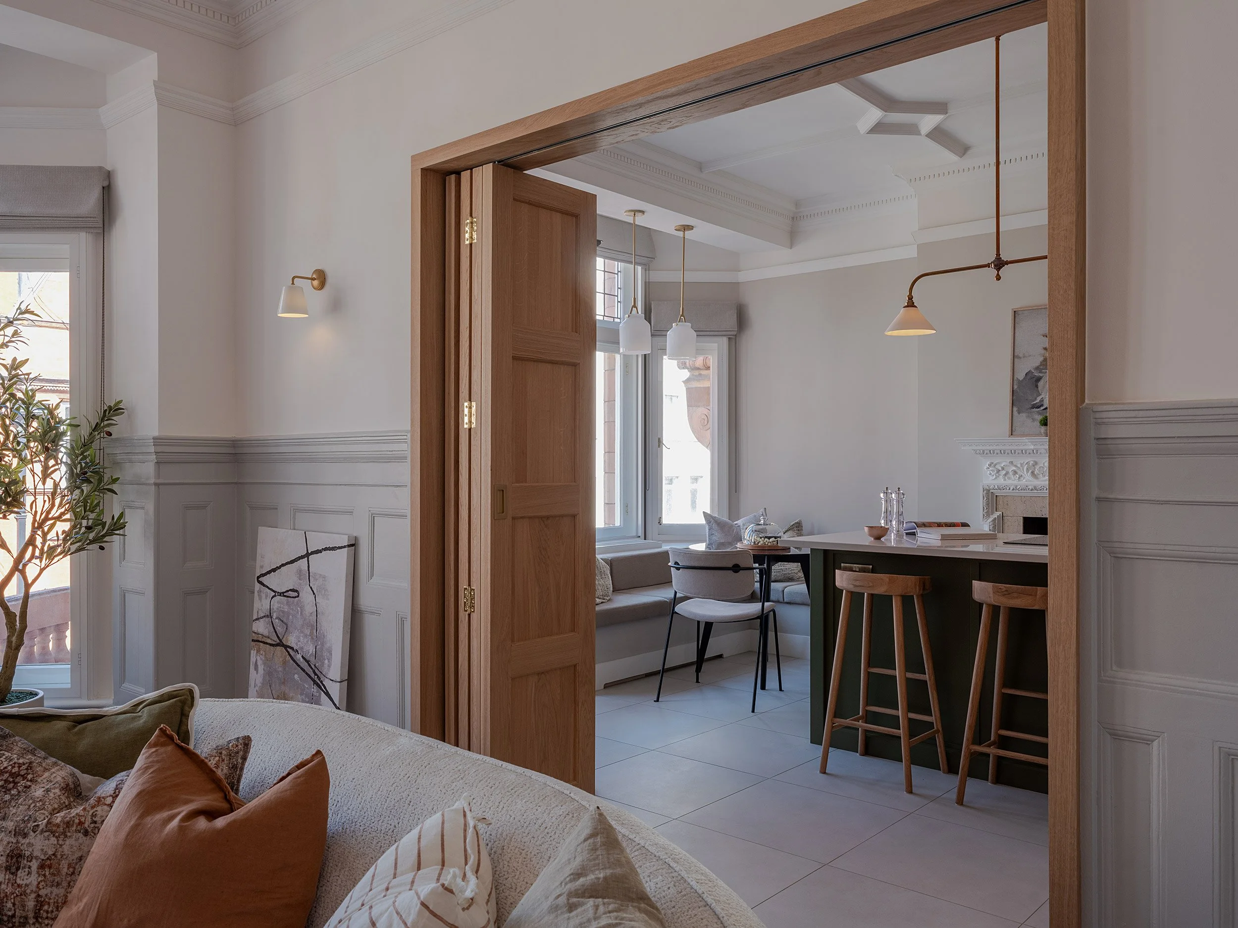 Mayfair Apartment : Designsplus Architects