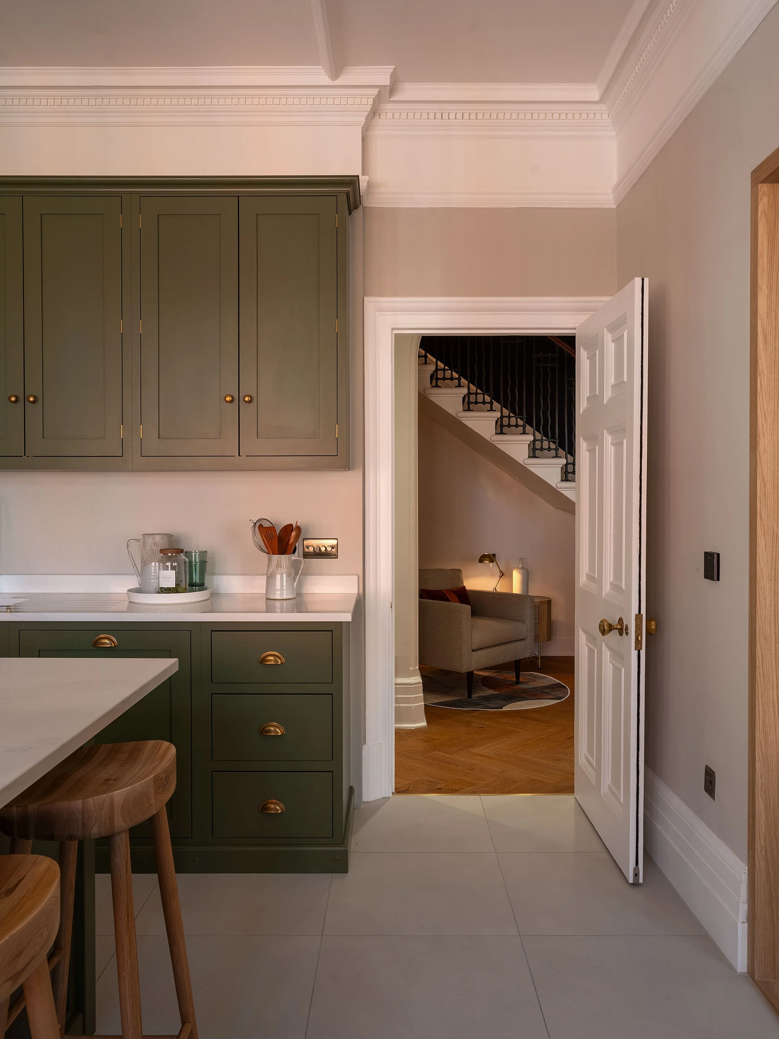 Mayfair Apartment : Designsplus Architects 