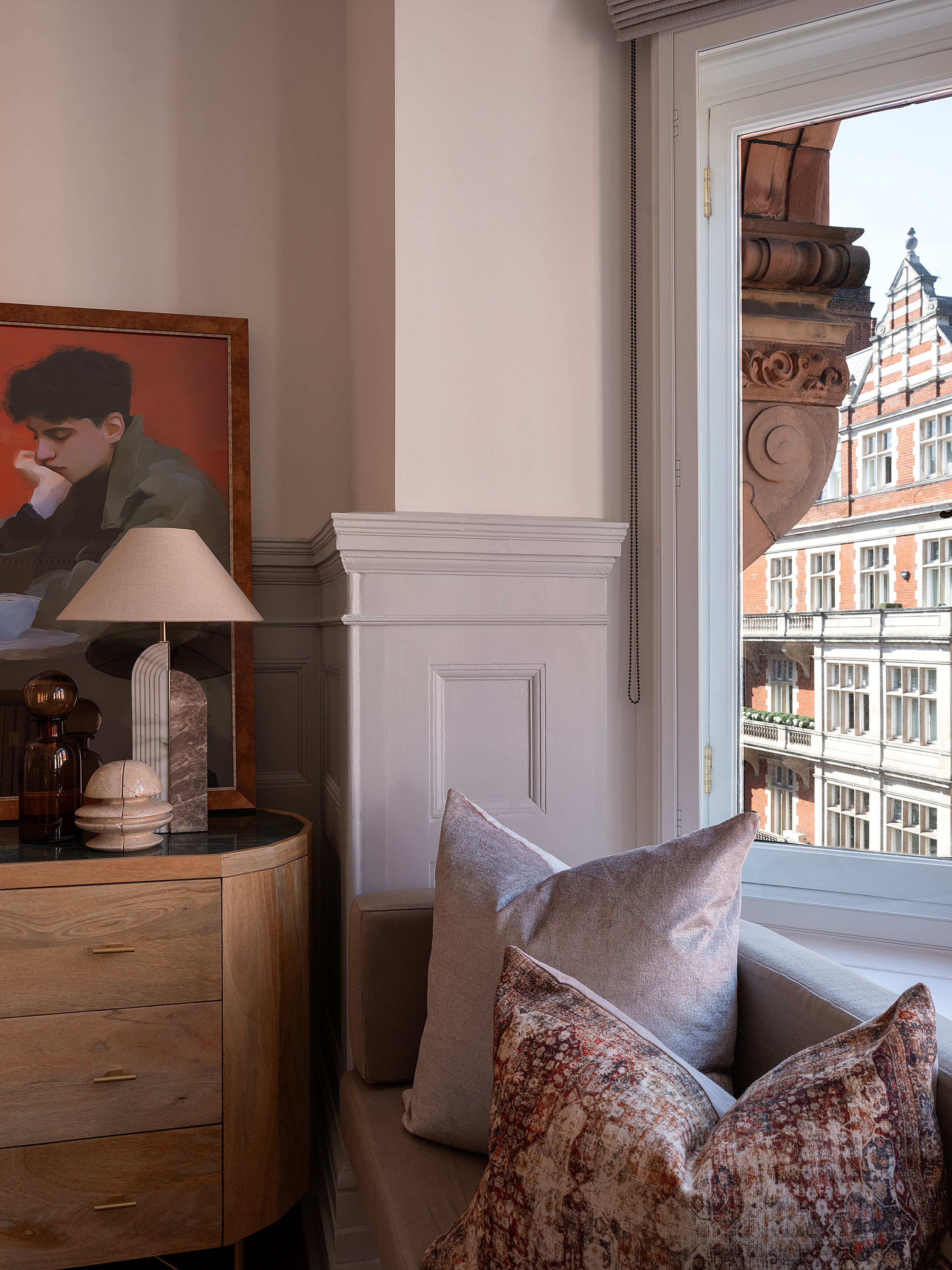 Mayfair Apartment : Designsplus Architects