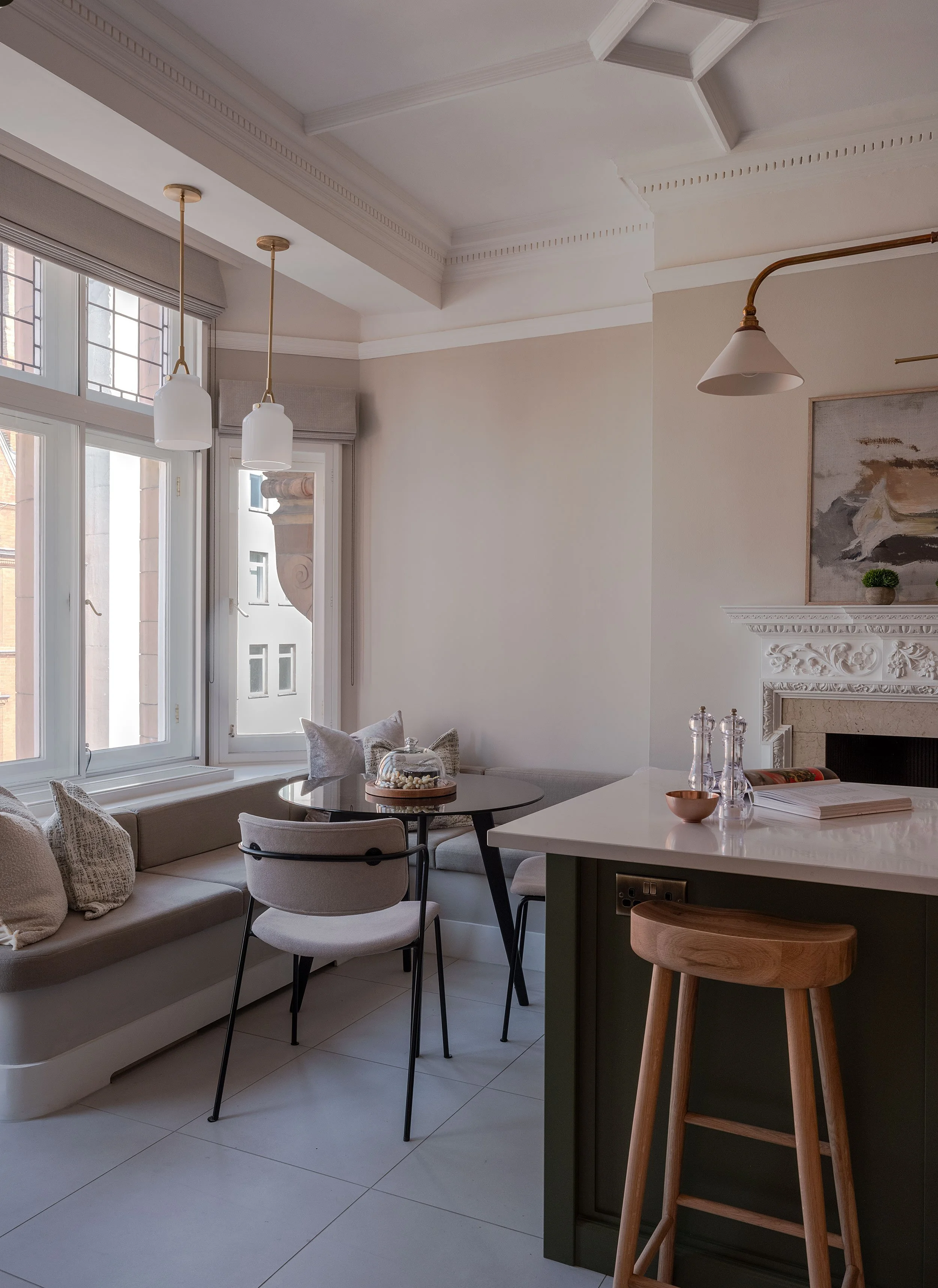 Mayfair Apartment : Designsplus Architects