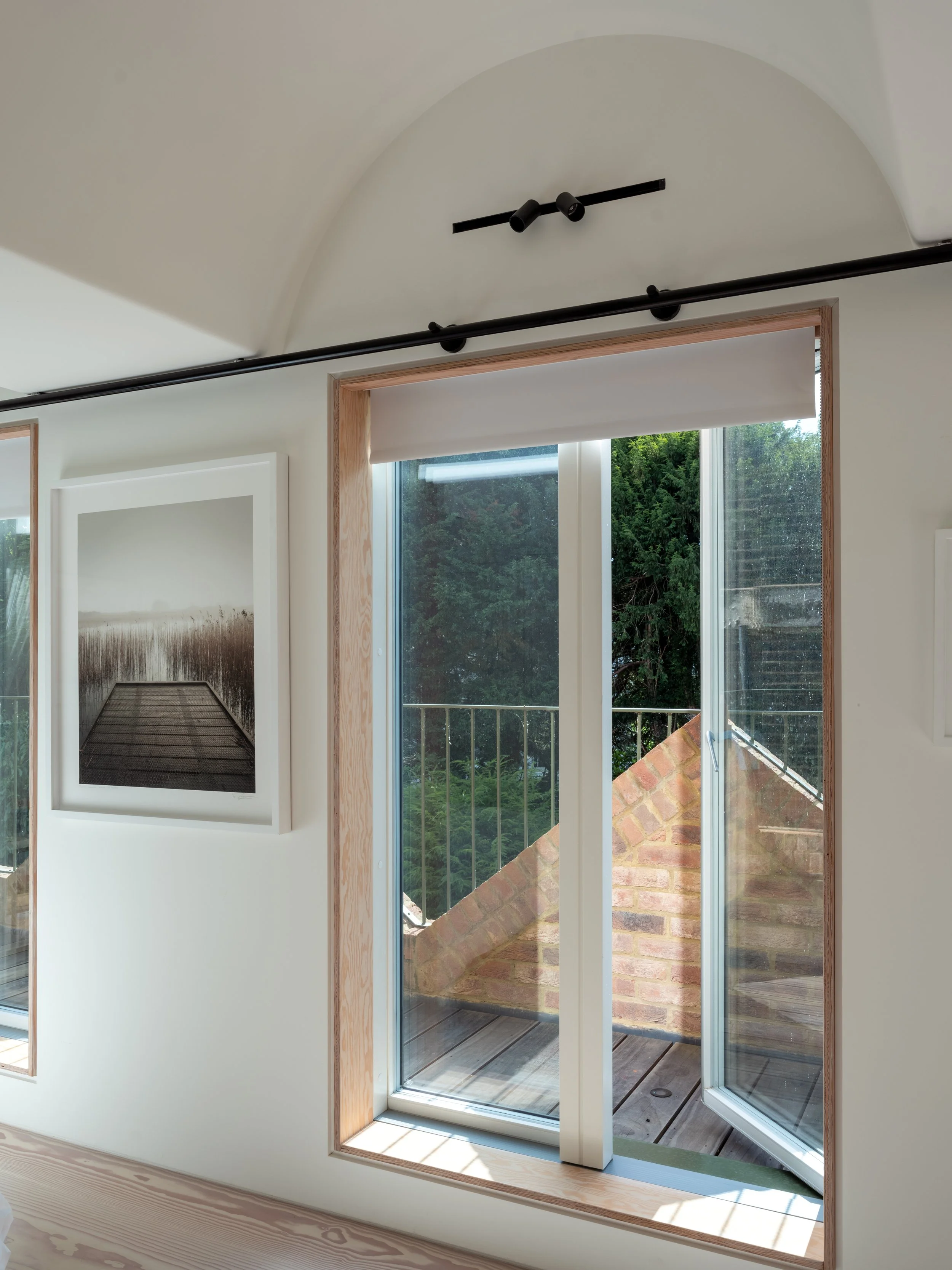 Private House North London : Thames & Newcastle Contractor - Rare Architects