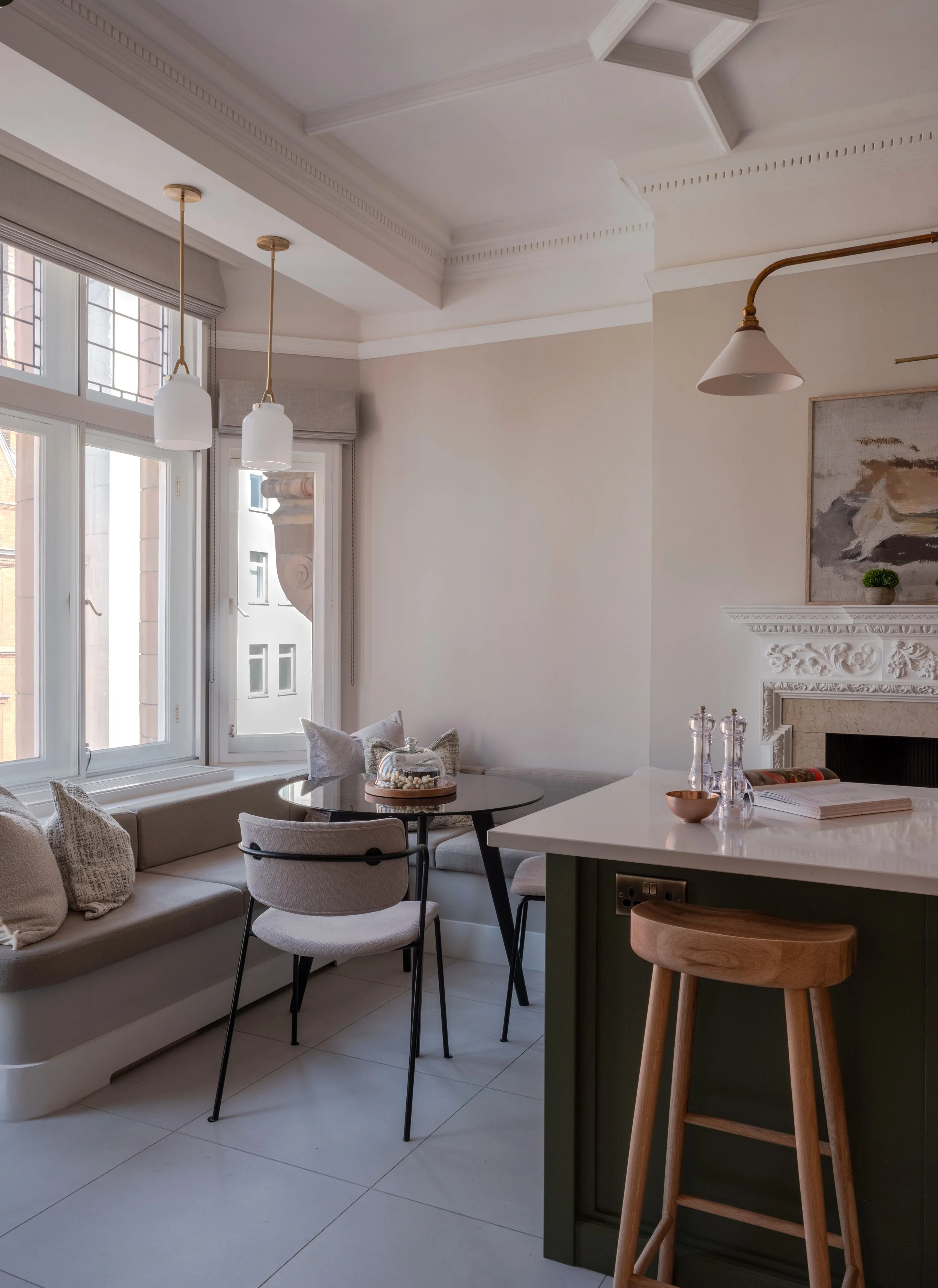Mayfair Apartment : Designsplus Architects