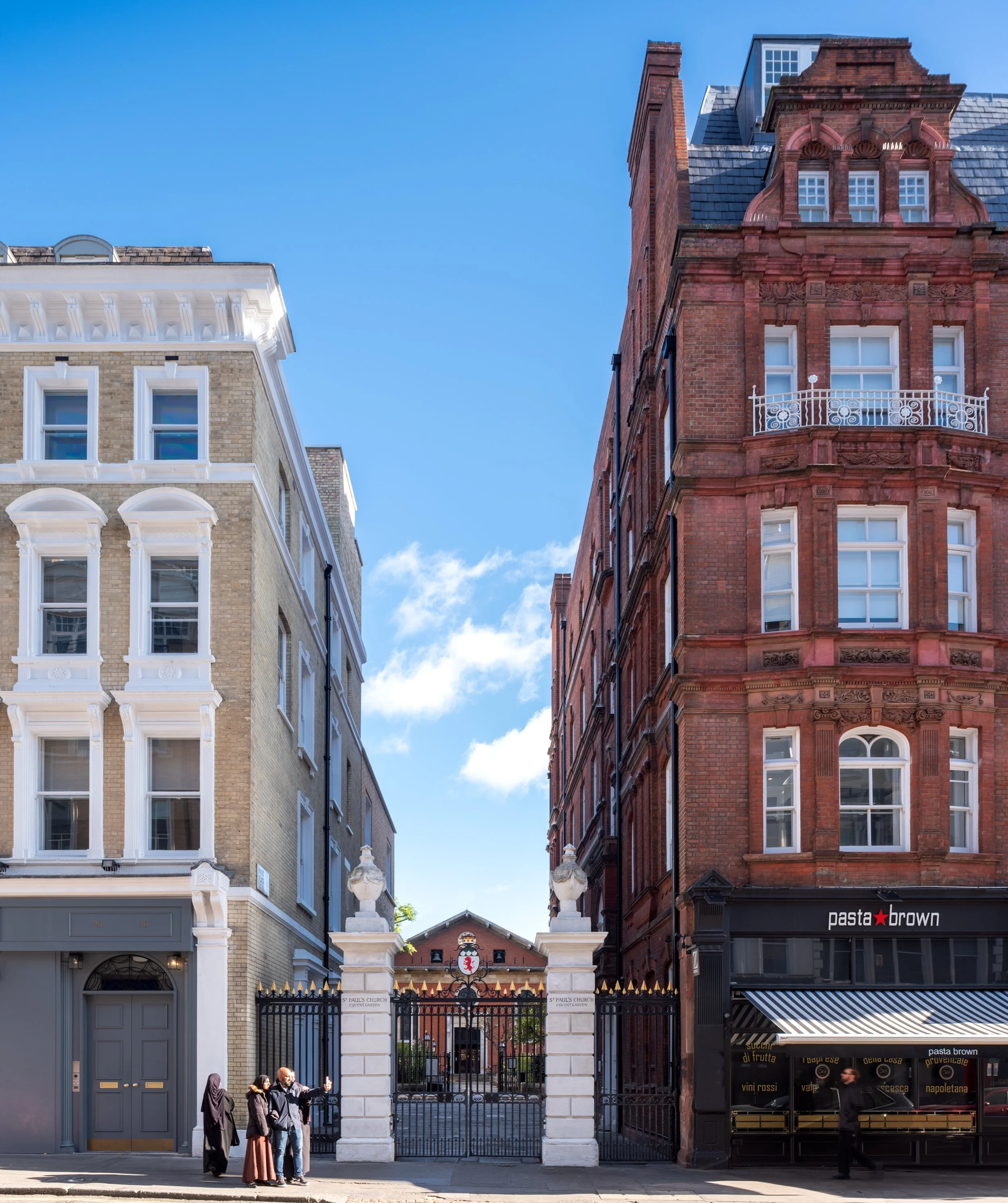 New Gates to St Paul's Covent Garden : London Historic