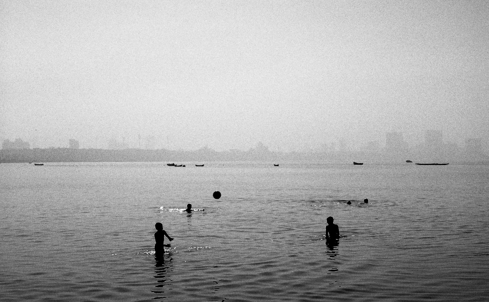 Mumbai - India 2016 This picture won an award “While Away” - Lisbon 2017