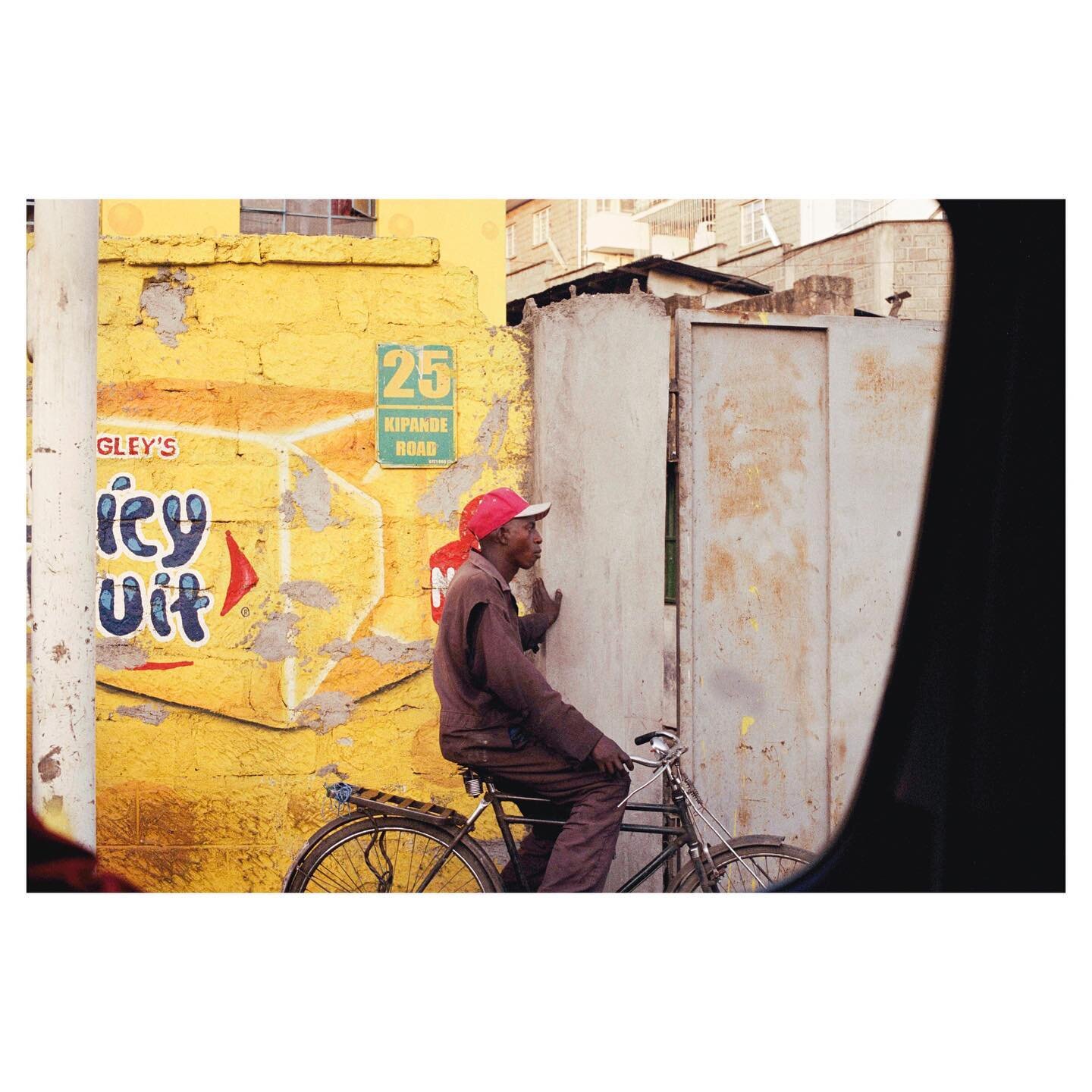 Open your eyes and mind to the world 🌞
@nikon.fm2 @kodak_shootfilm @kodakprofessional_europe 
.
.
.
.
.
.
.
.
.
.
.
.
.
.
.
.
.
#kenya #quenia #africa #hakunamatata #nikoneurope #nikonafrica #nikonphotography #nikonlove #nikon #filmphotography #film
