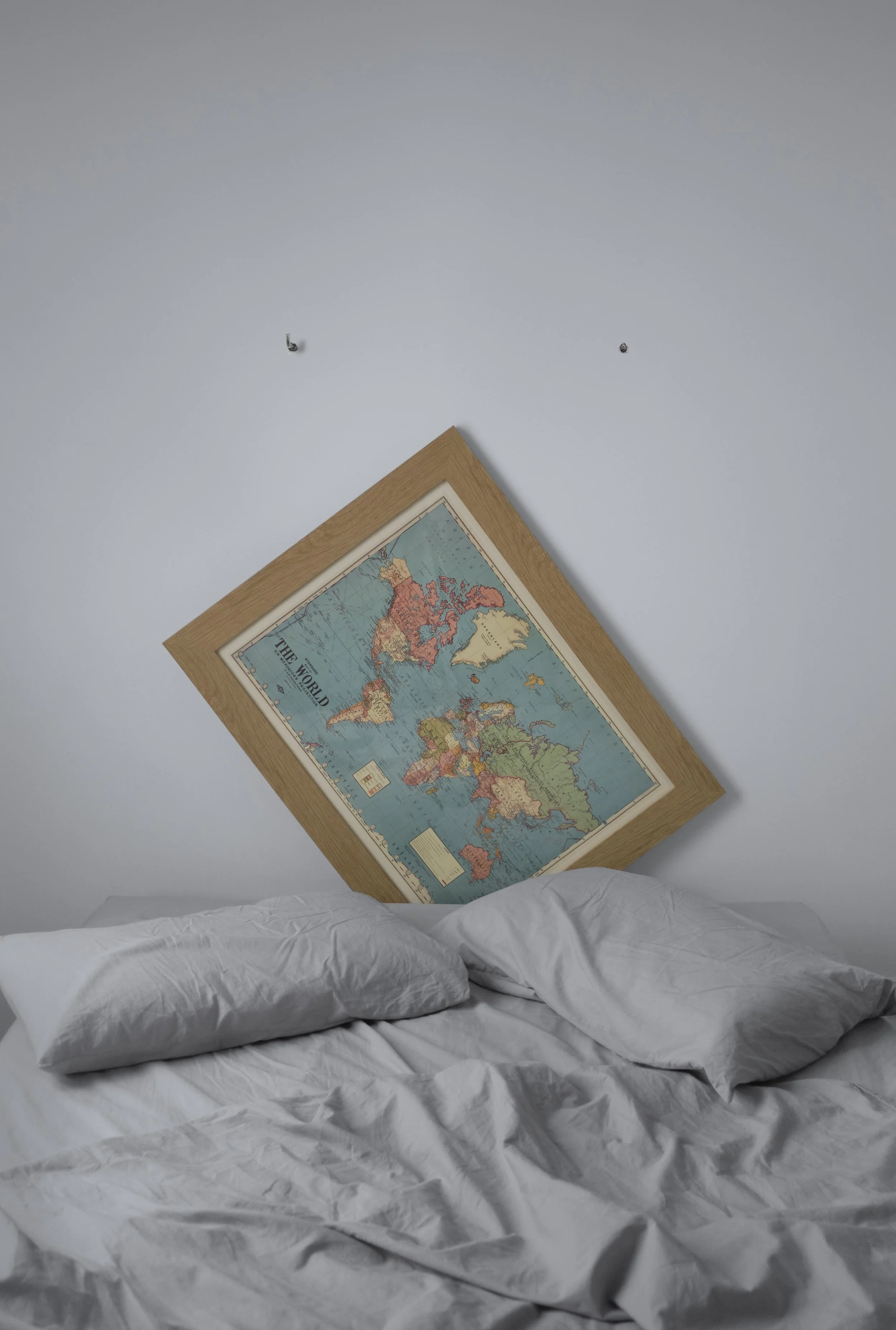  .  5.- Un mapa. 