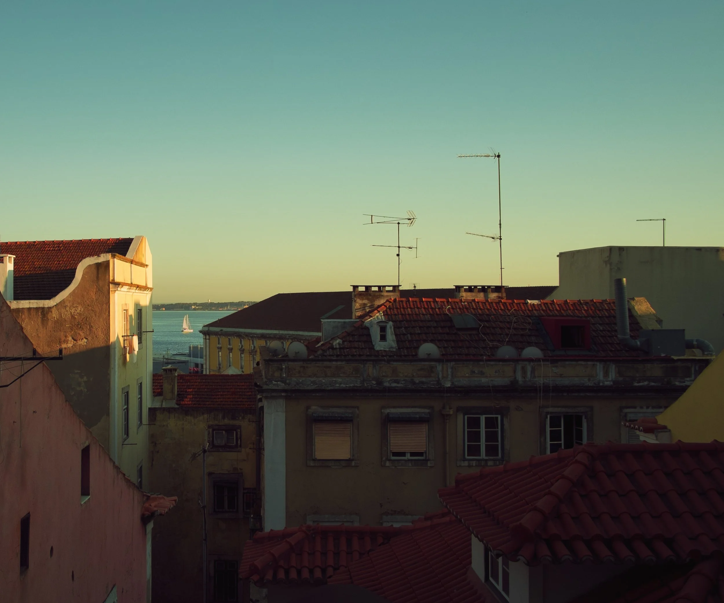  .  Lisboa, Portugal.  .  . 