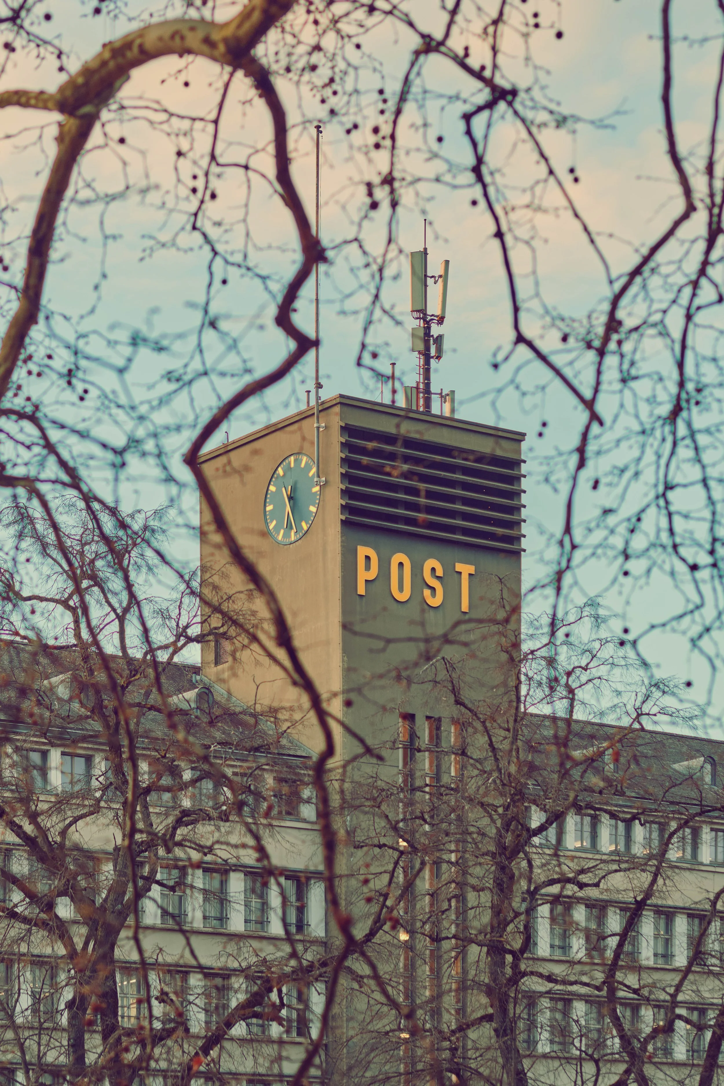  .  Zúrich, Suiza.  .  . 
