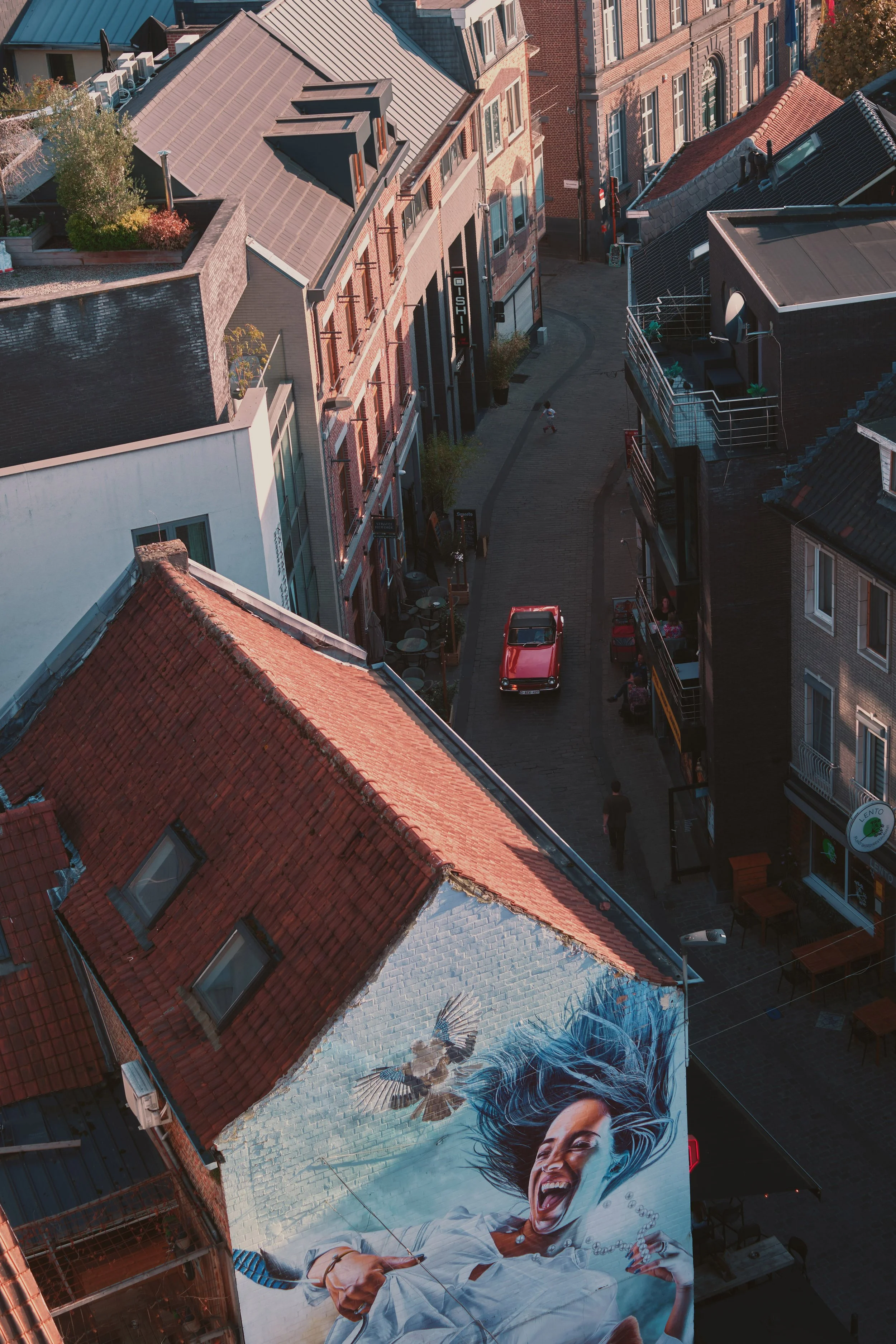  .  Hasselt, Bélgica .    .    .  