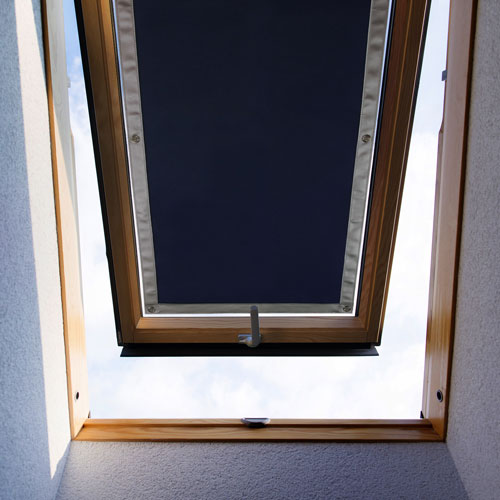 Purovi Thermo Sonnenschutz Hitzeschutz für Dachfenster 96 x 120 cm Gut 