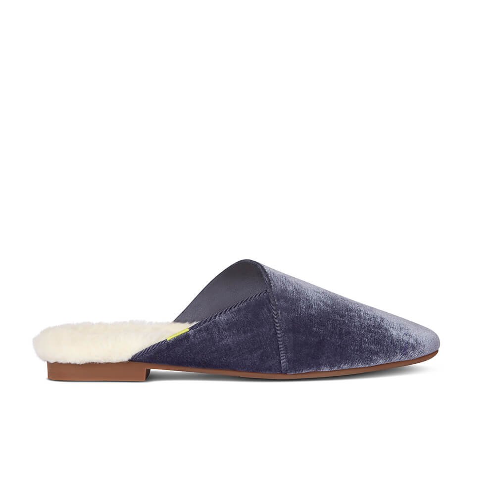 Luvons_luxury_slippers_Devon_slate_right_side_1728x.jpg