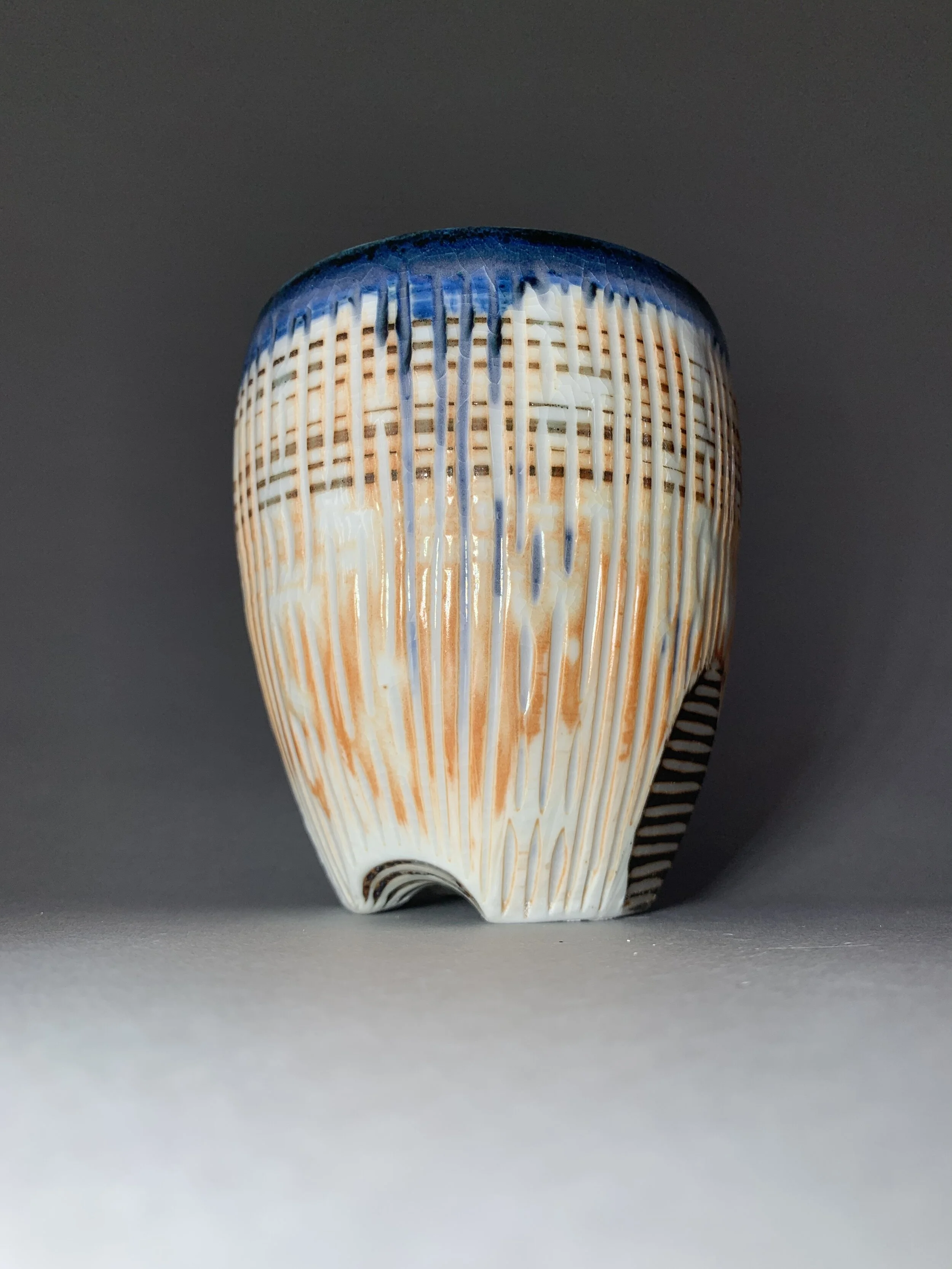 83AA4D10-B60C-4C10-9851-76526DDAAA93