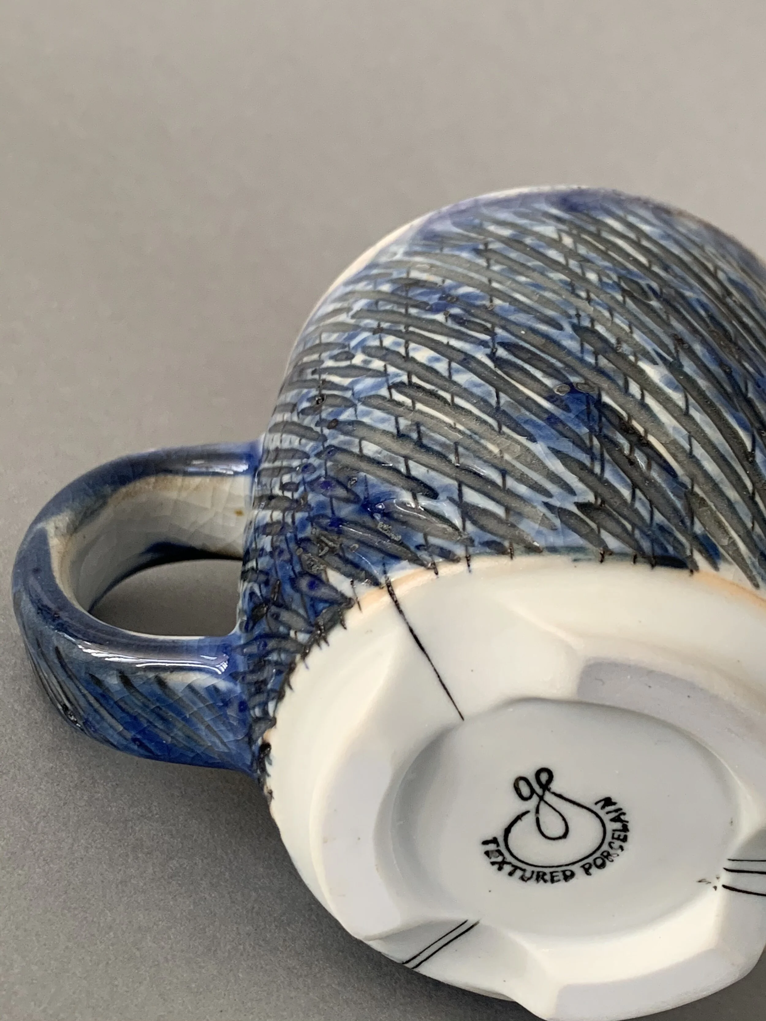 D8FAAFB1-0DBC-495F-94F7-8525941BDC08