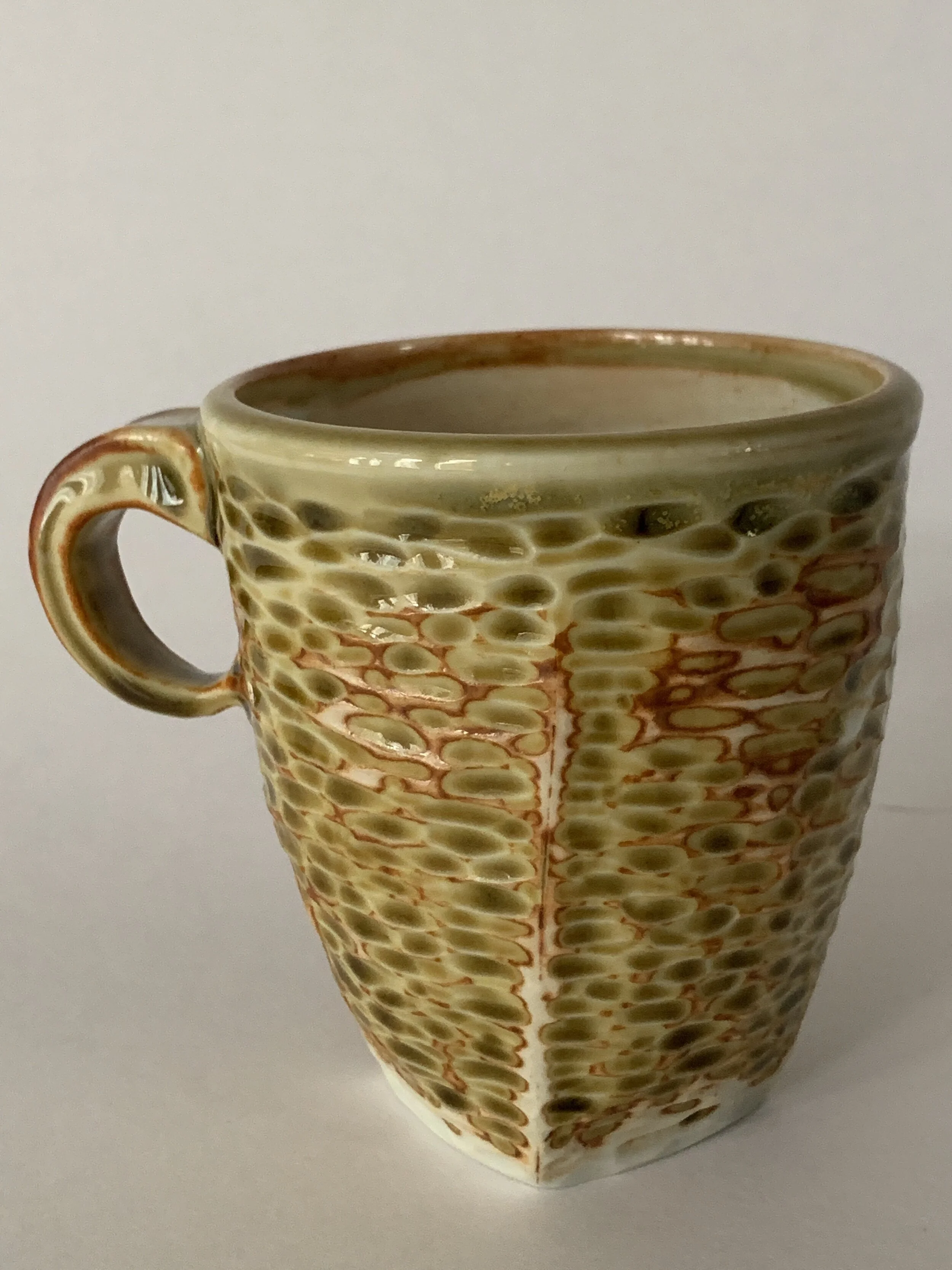 D0B3142E-DA33-4CC5-AB98-A1CF010582D3