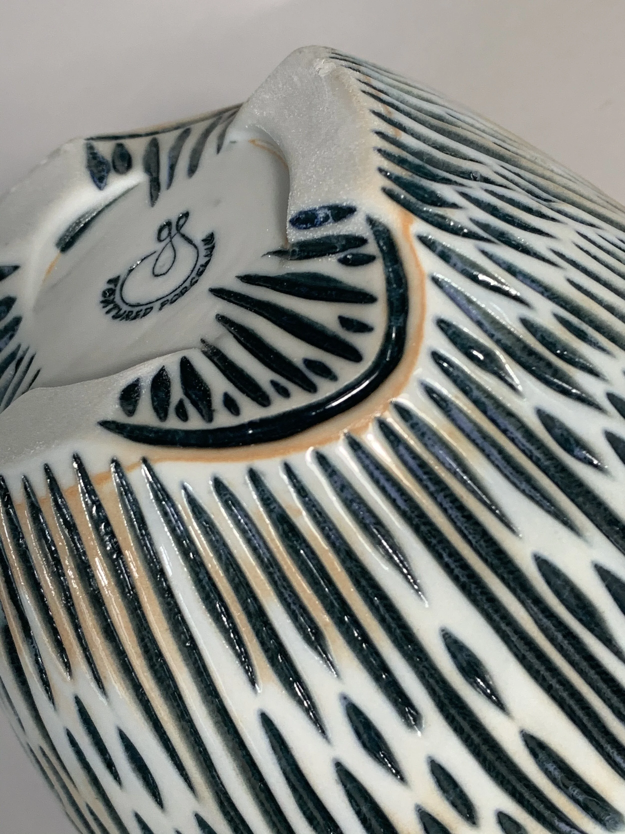 2580DA25-4F87-432F-B6AE-C124F2A998E1