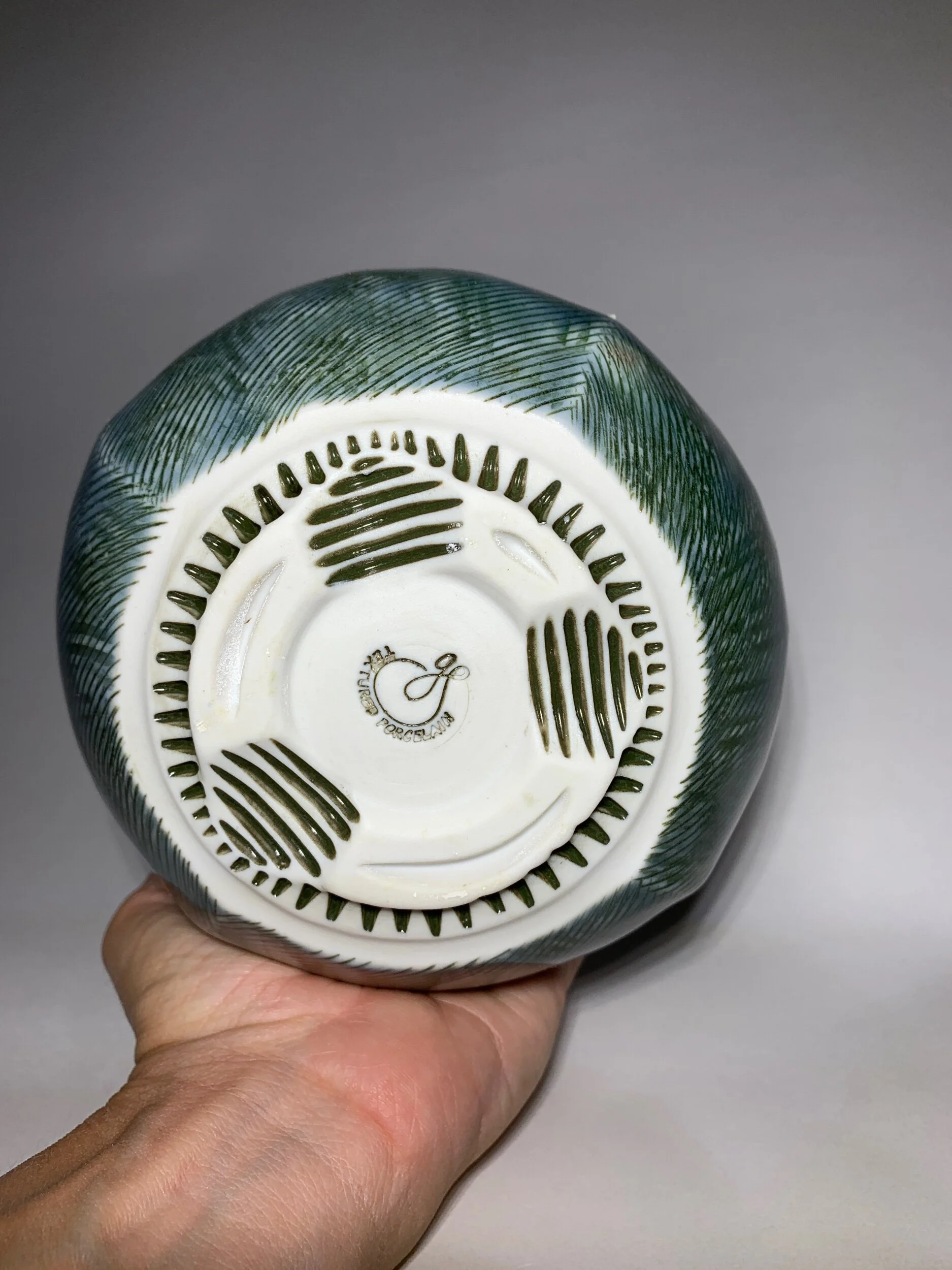 F85BA4E4-8F2B-43E7-9D30-35A8EC4CDC2B