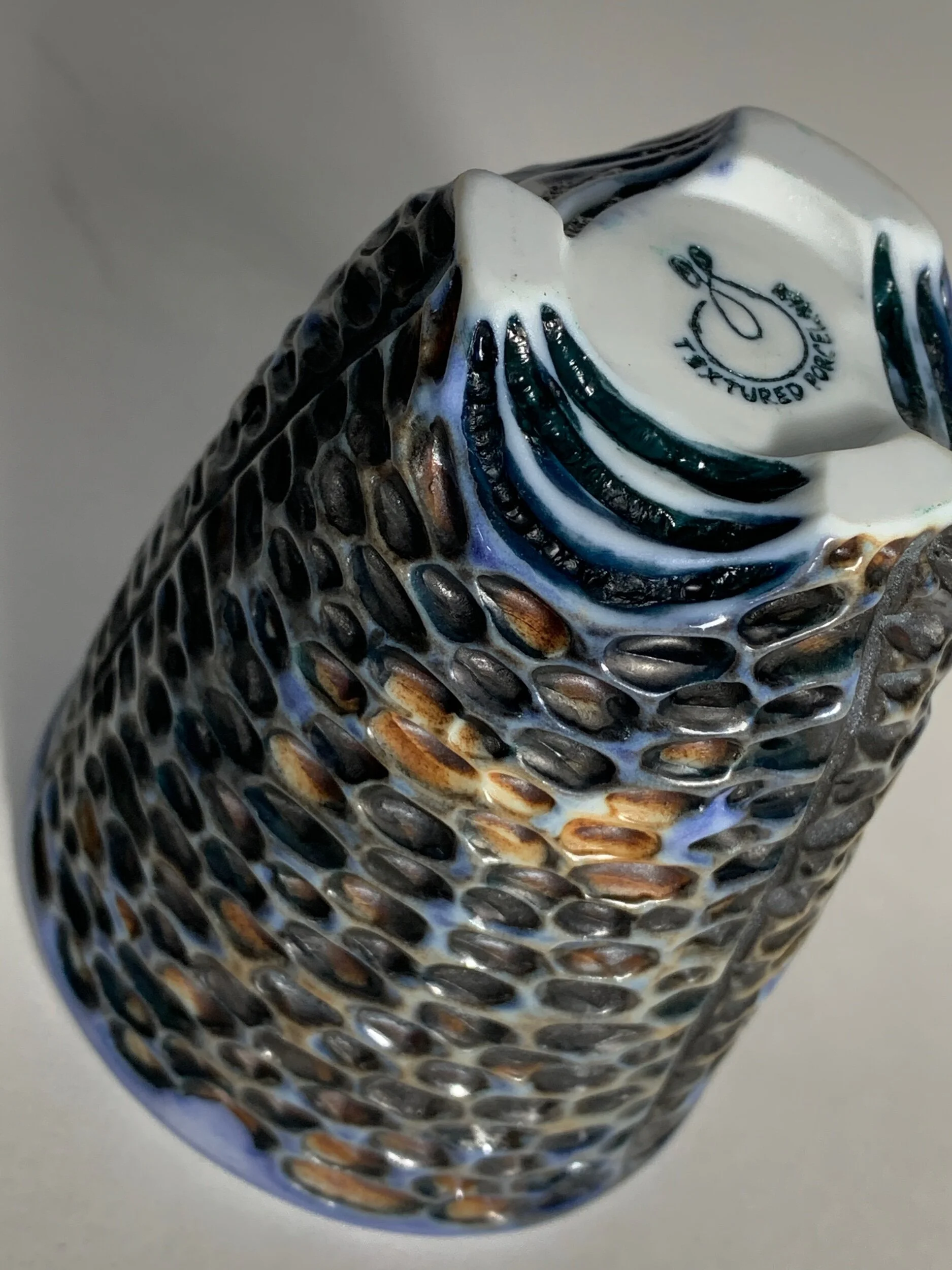 BAB971A8-6FF9-4842-8E5B-B851F3642F9A