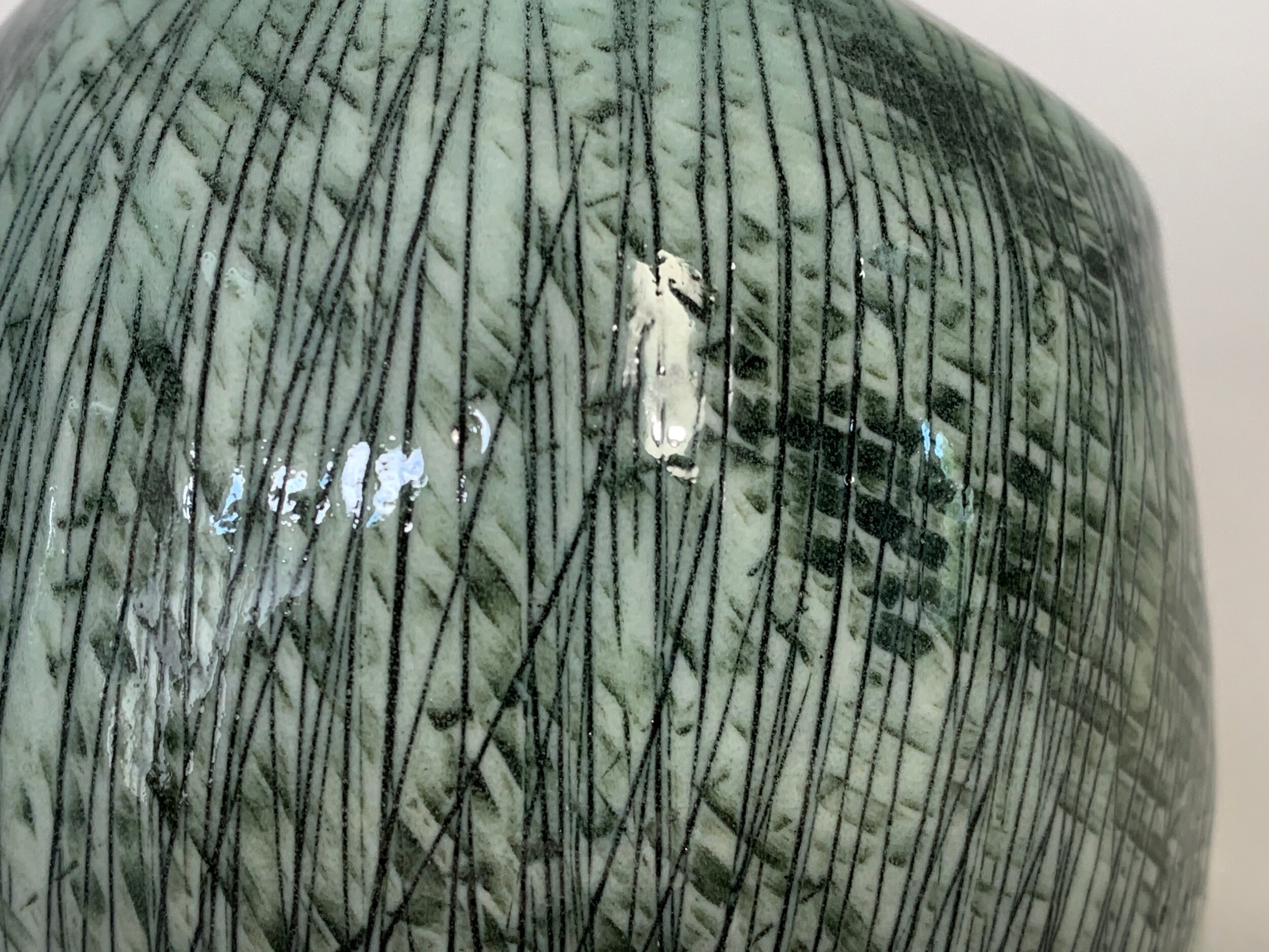 DAC51685-B2F7-4B84-A2E7-2C9930D08F65