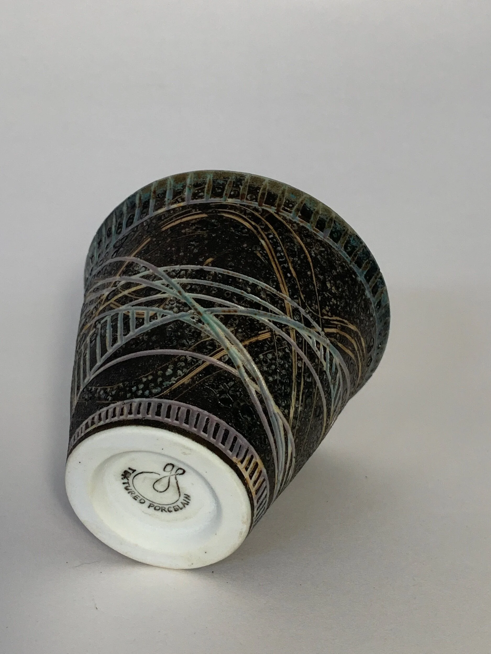 3FDAC464-2D66-4425-9AB9-29075FA35A6D