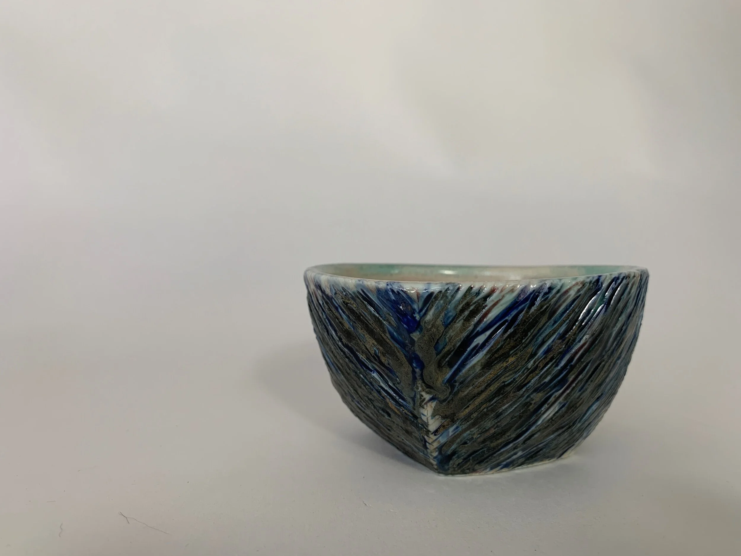 7801031D-406F-4631-B965-D7DE3FBF36A6