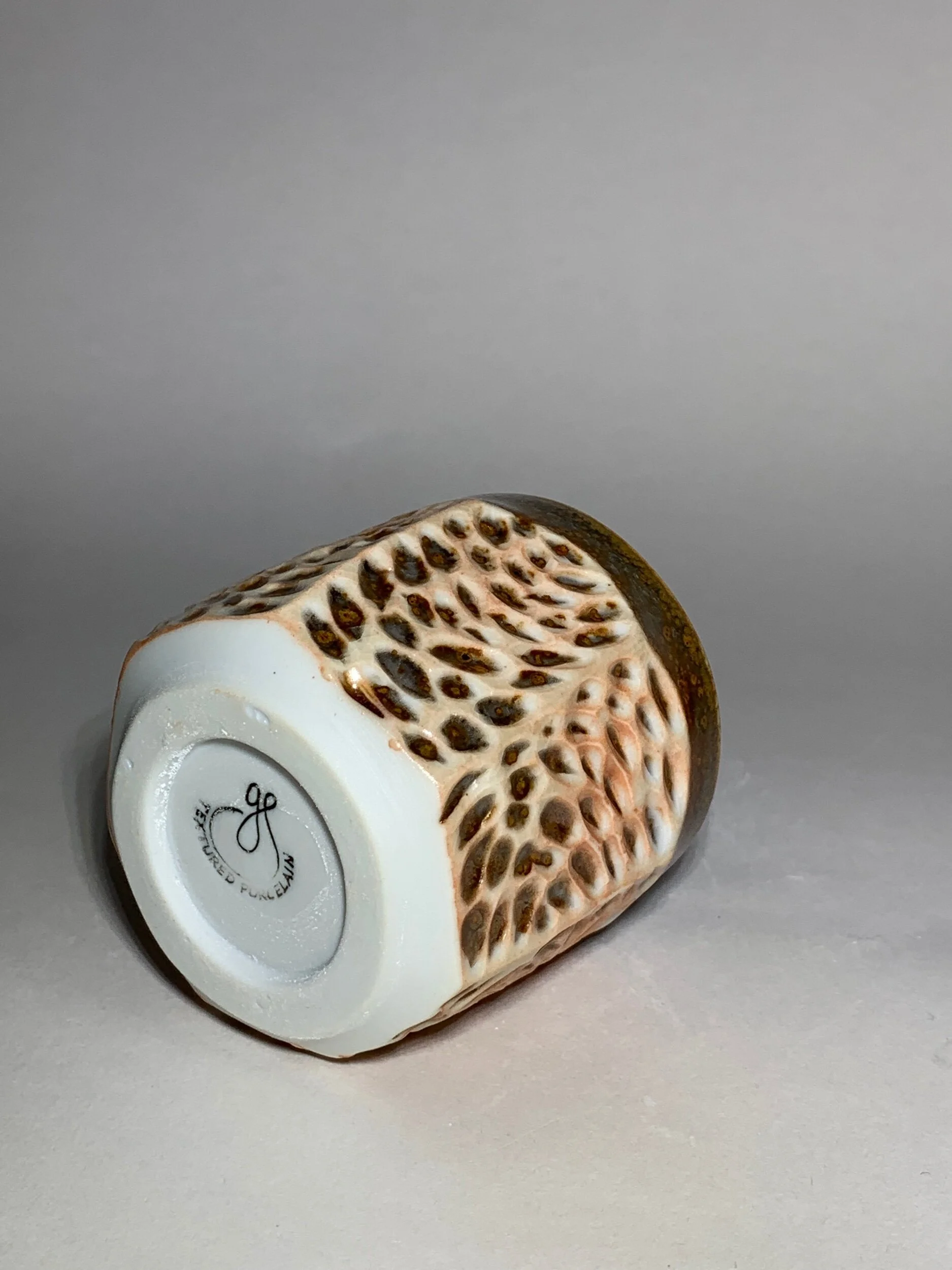 5B0692FF-22F7-400B-BB78-FFABC05AB8BE