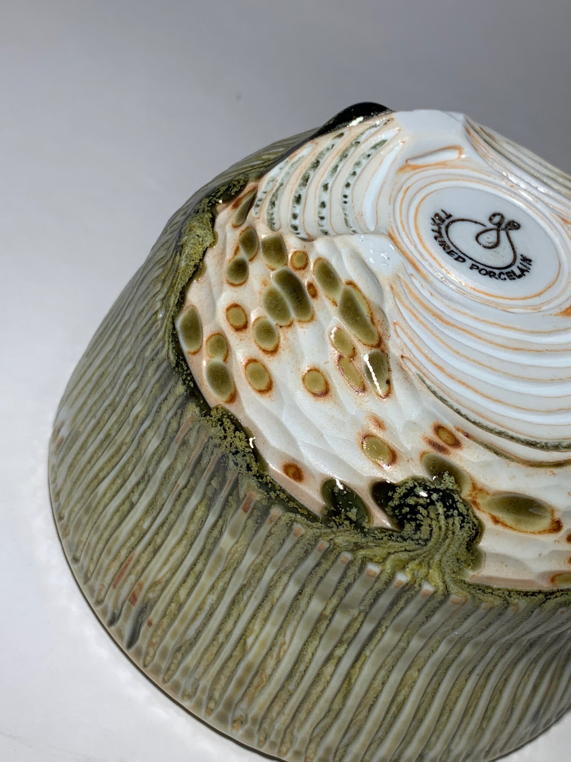 B19B46F1-3BBB-491A-9CF2-6617E29BBD94