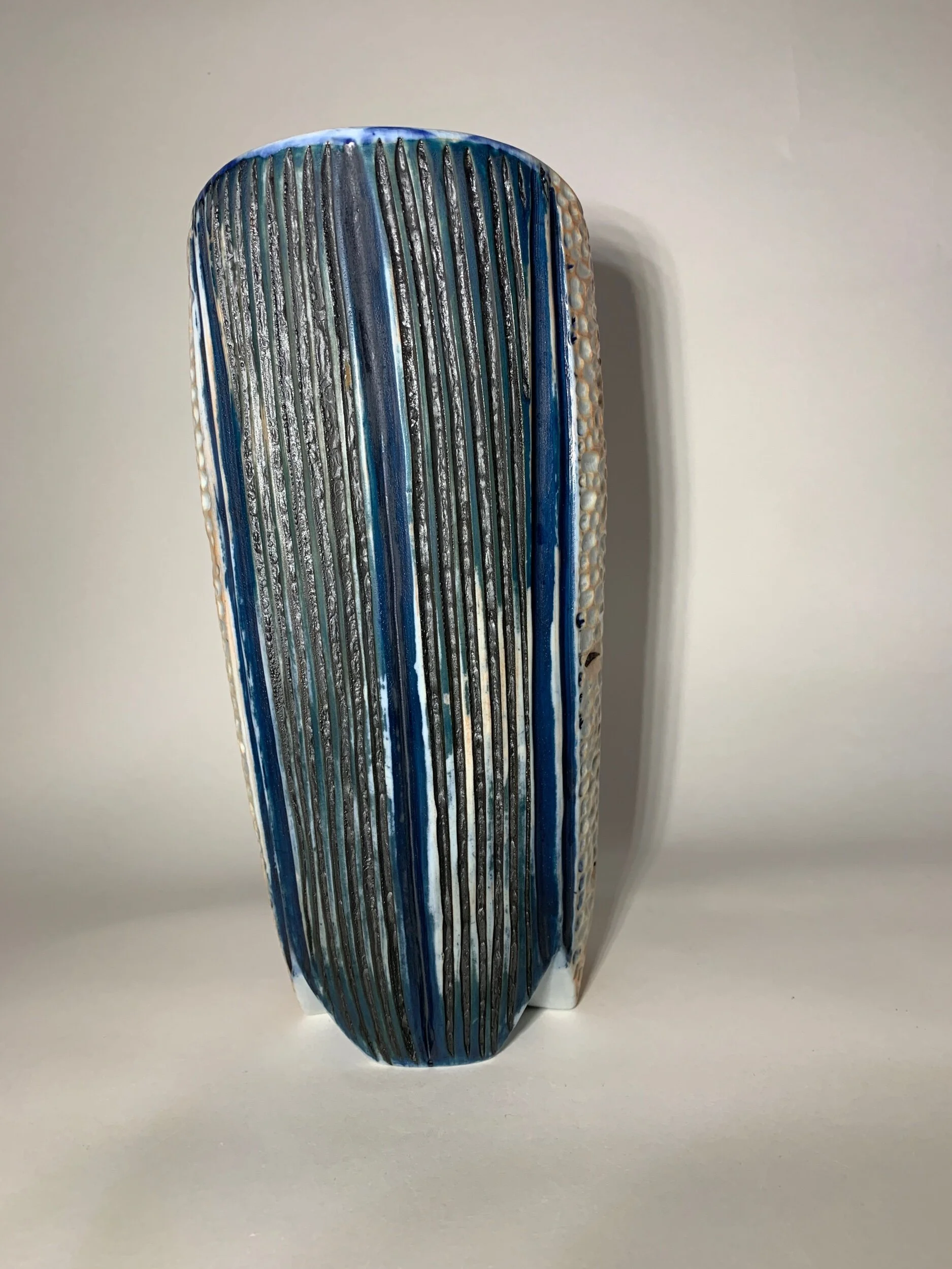 DB70DB7B-7239-45DB-BBB6-51FCF2DE31A1