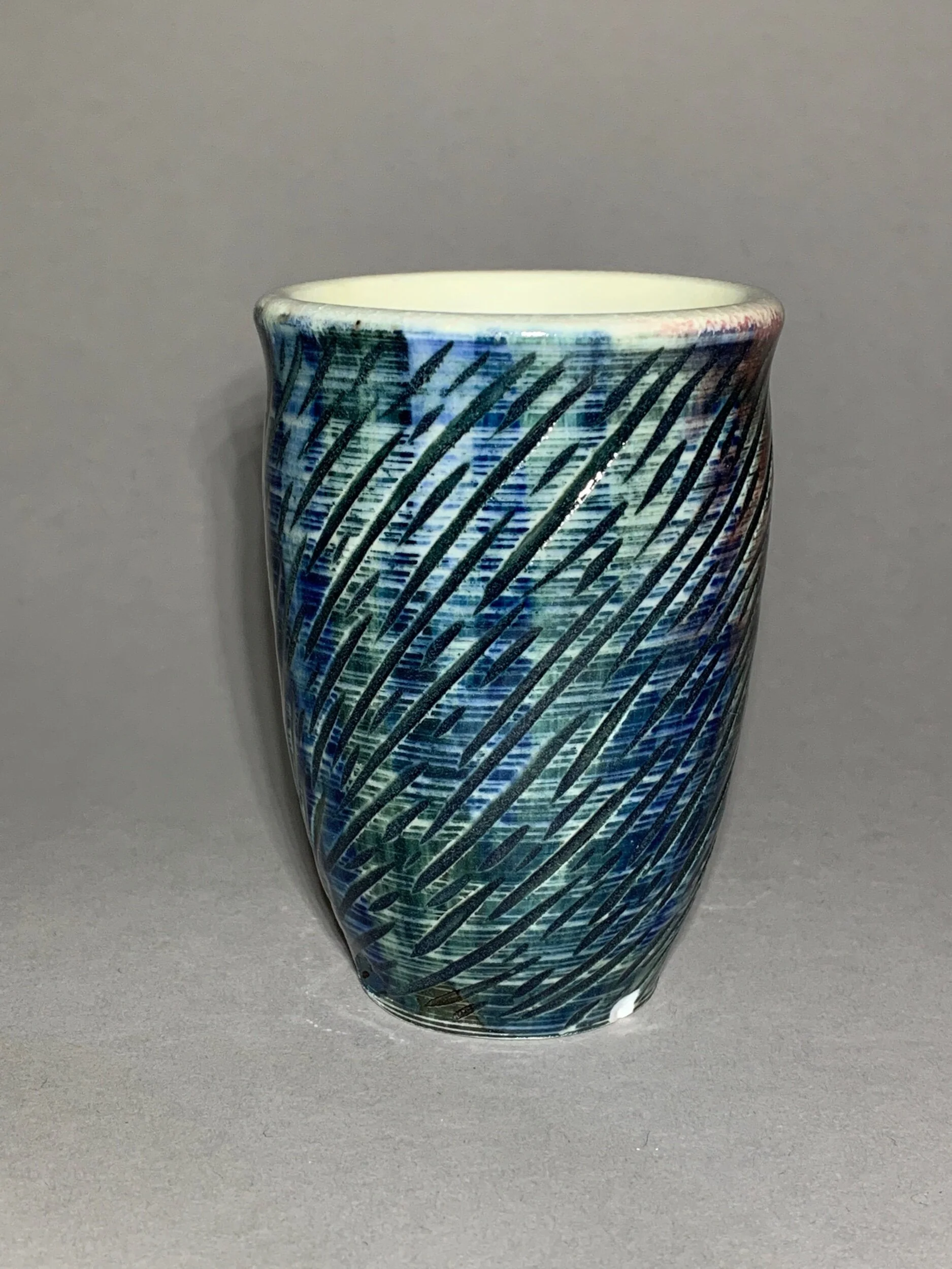 DFE69EE0-8A95-4881-8F9C-6A030D5BE523