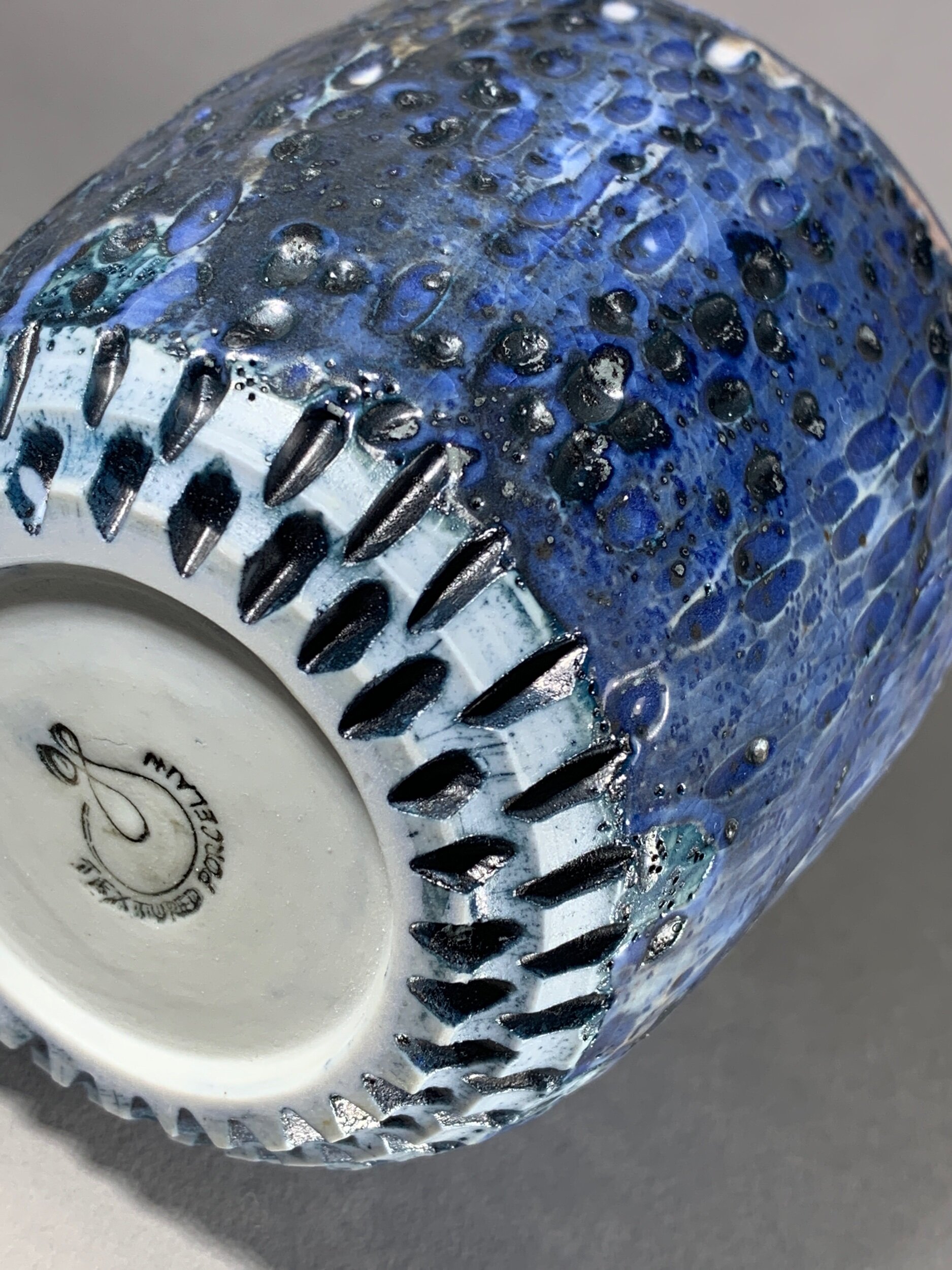 6922E375-FD1F-4F1F-ABA6-17AFA1F12A37